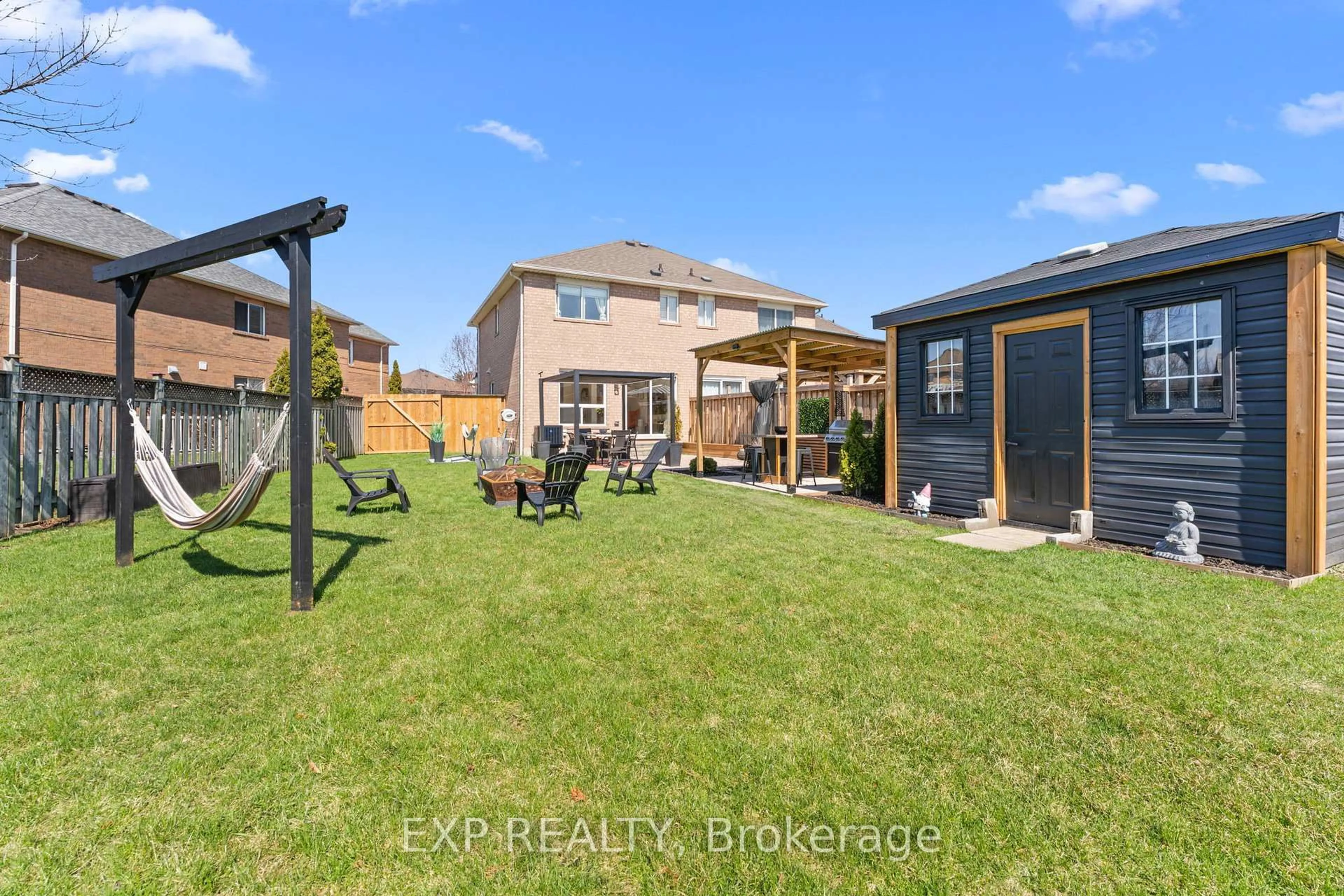 Patio, street for 7224 Visor Gate, Mississauga Ontario L5N 8B5