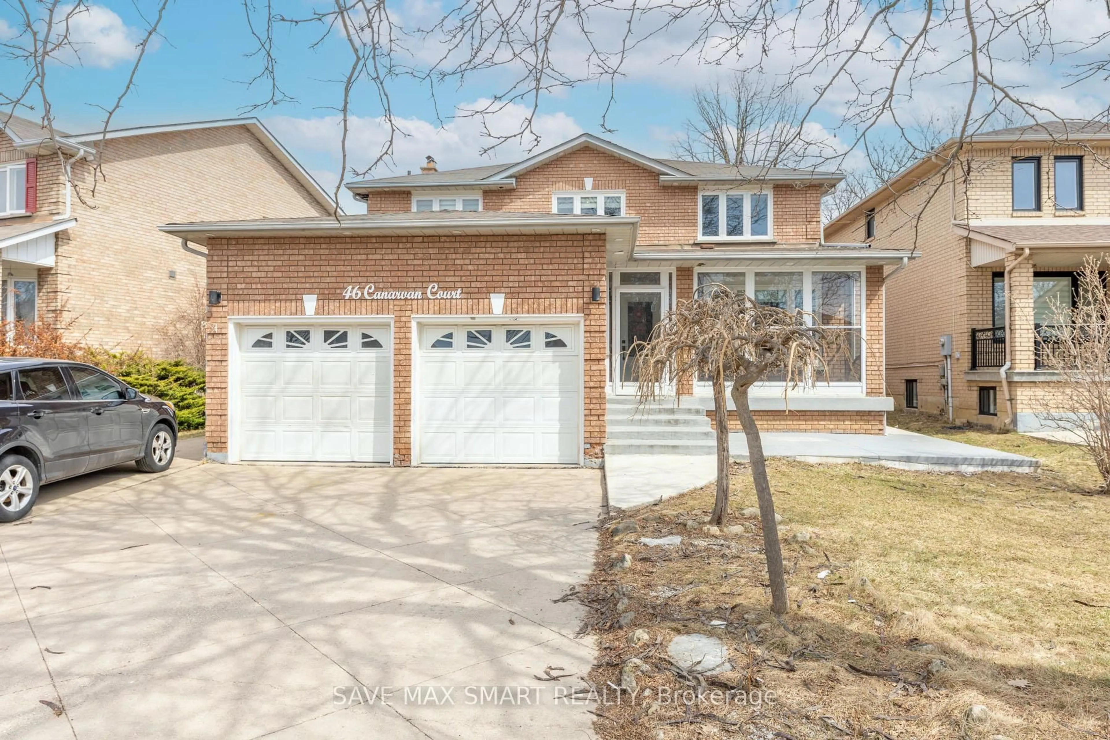 Home with brick exterior material, street for 46 Canarvan Crt, Brampton Ontario L6Y 4N1