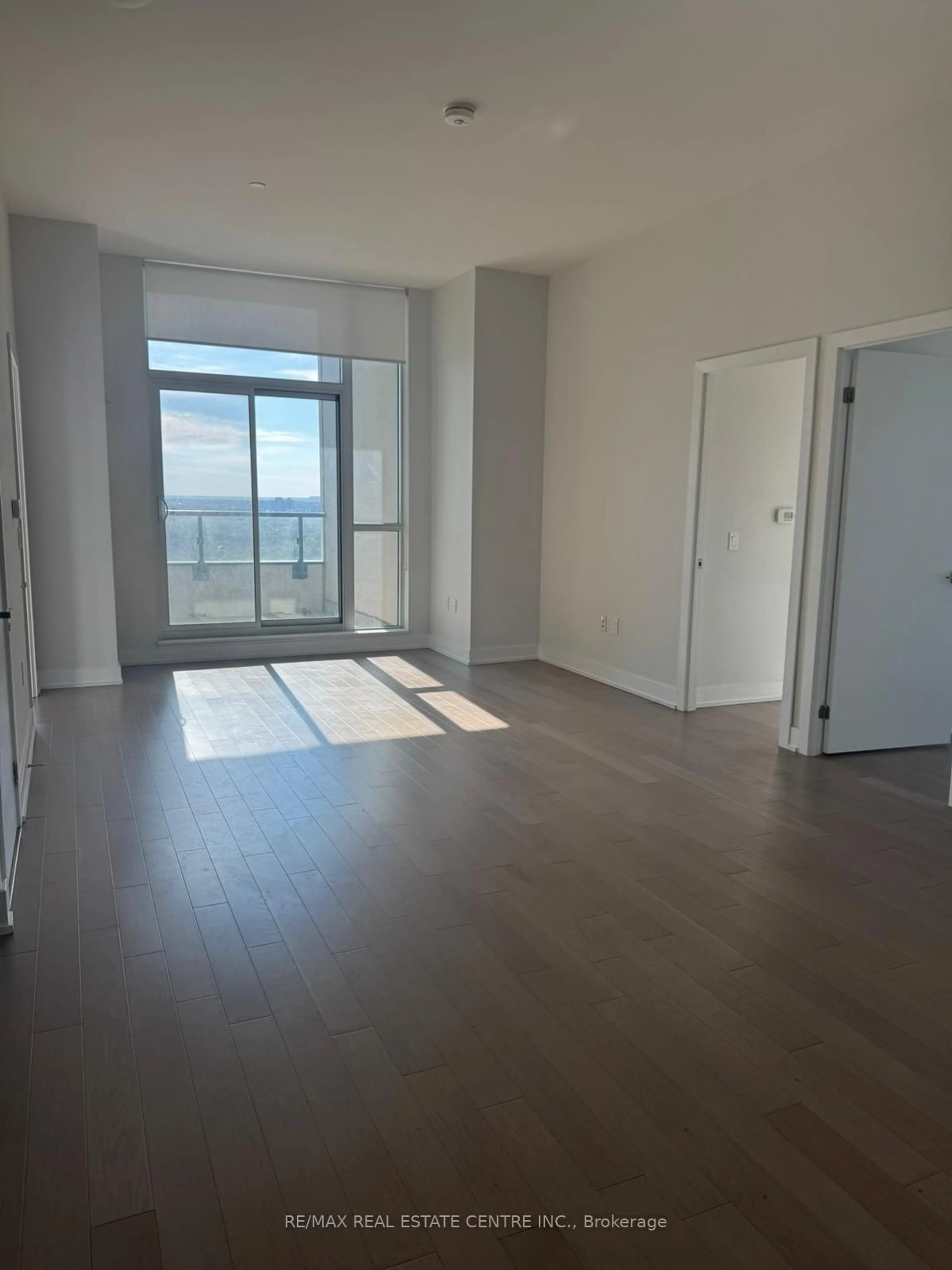 A pic of a room for 4055 Parkside Village Dr #PH1, Mississauga Ontario L5B 0K8