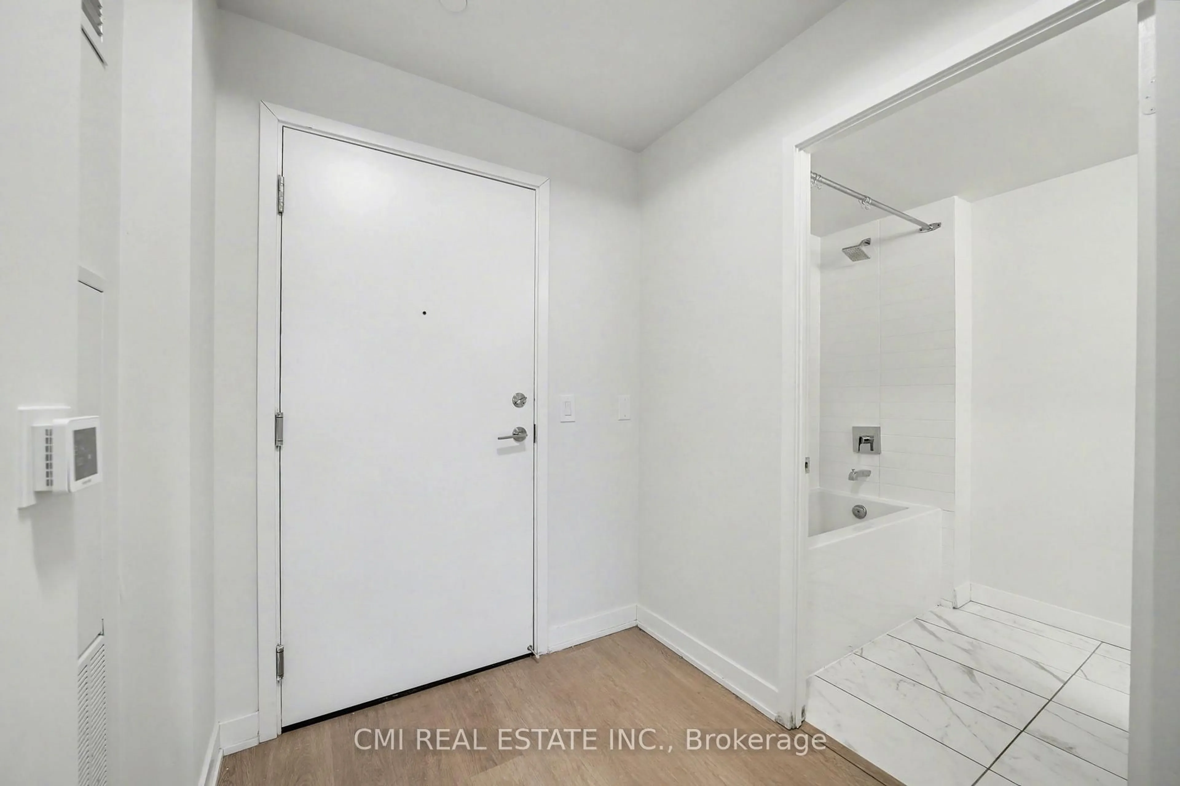 Unknown for 859 The Queensway #623, Toronto Ontario M8Z 1N8