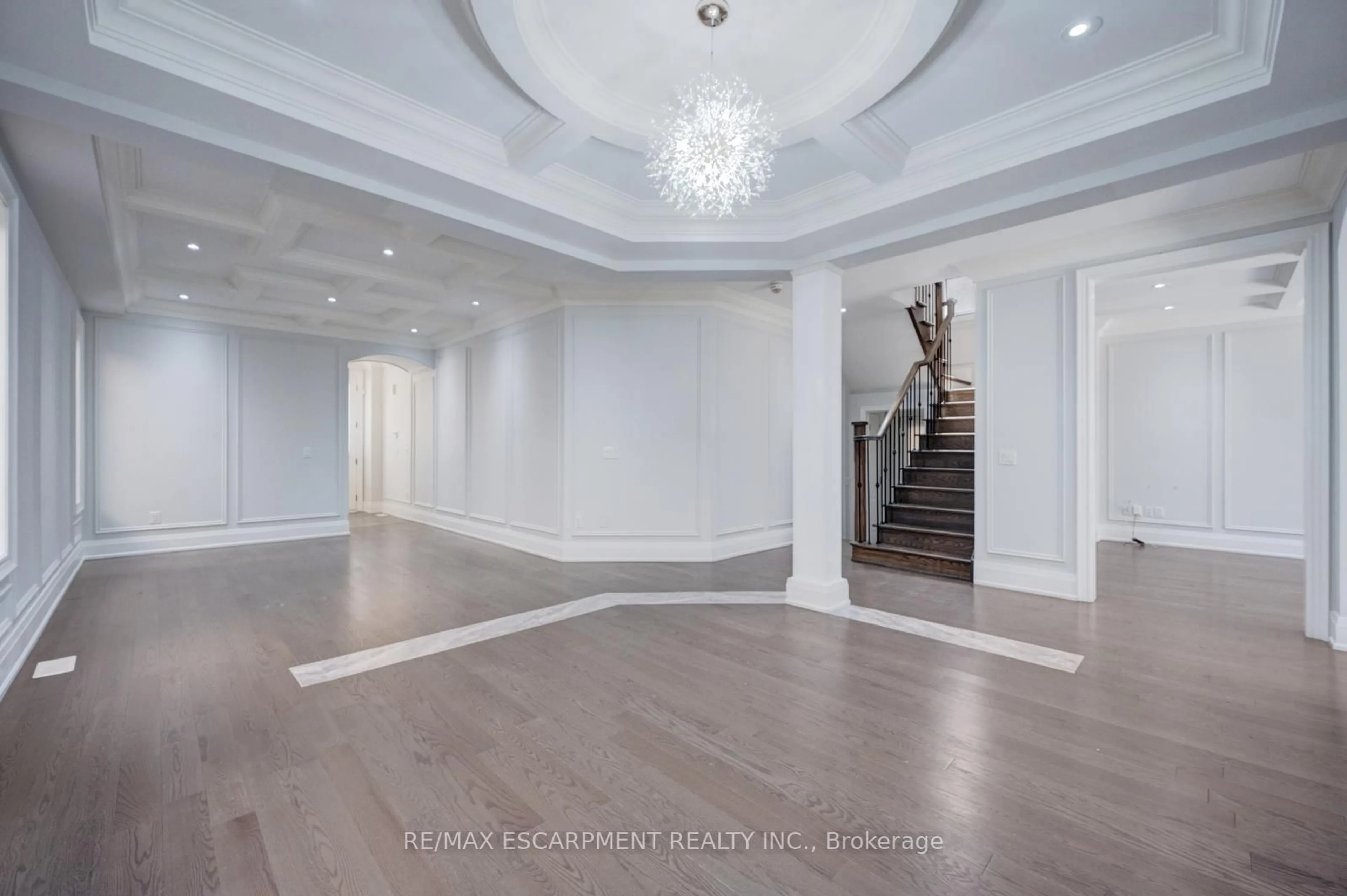 Indoor foyer for 47 Monument Tr, Brampton Ontario L7A 4M9