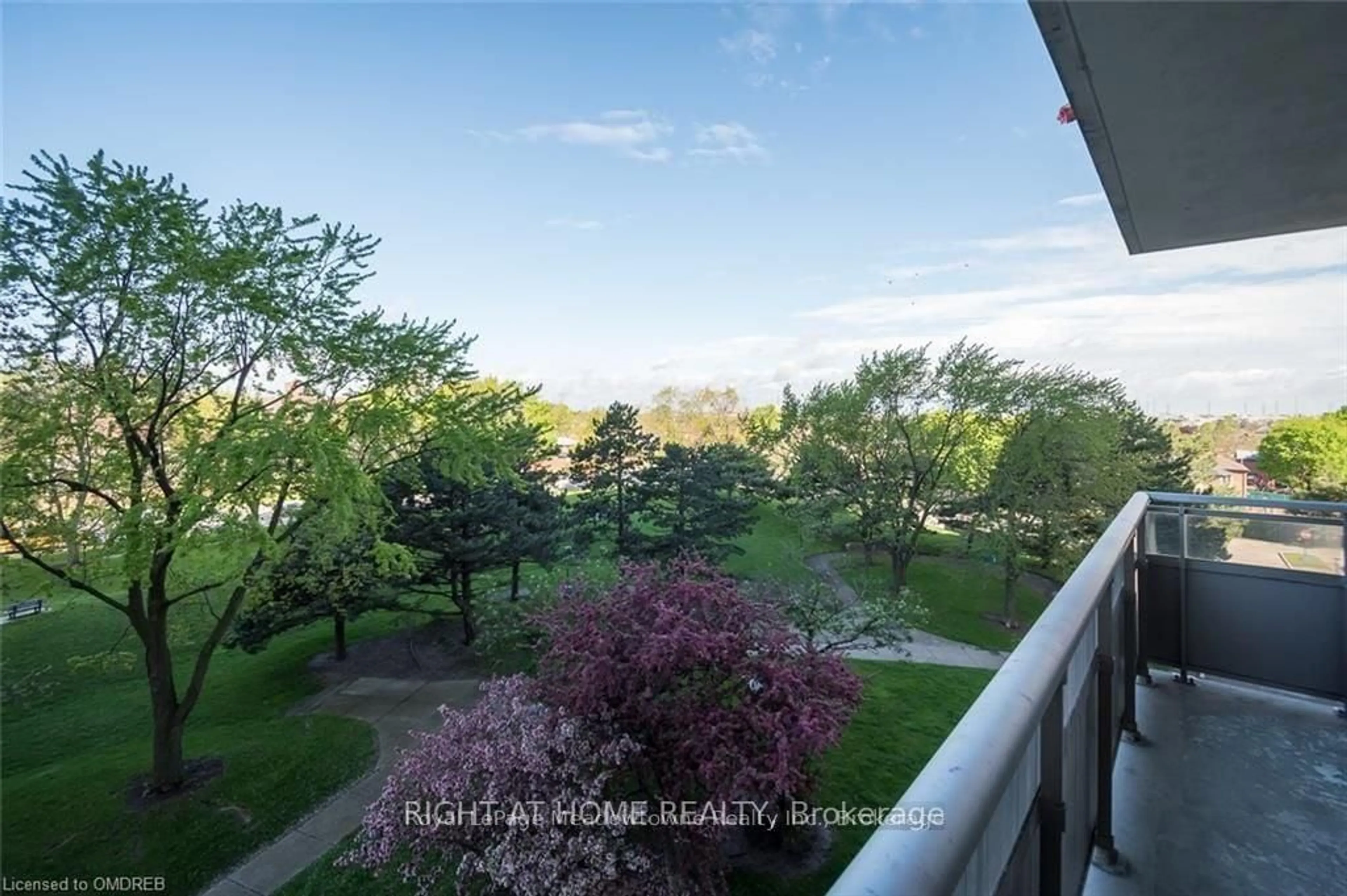 Unknown for 390 Dixon Rd #508, Toronto Ontario M9R 1T4