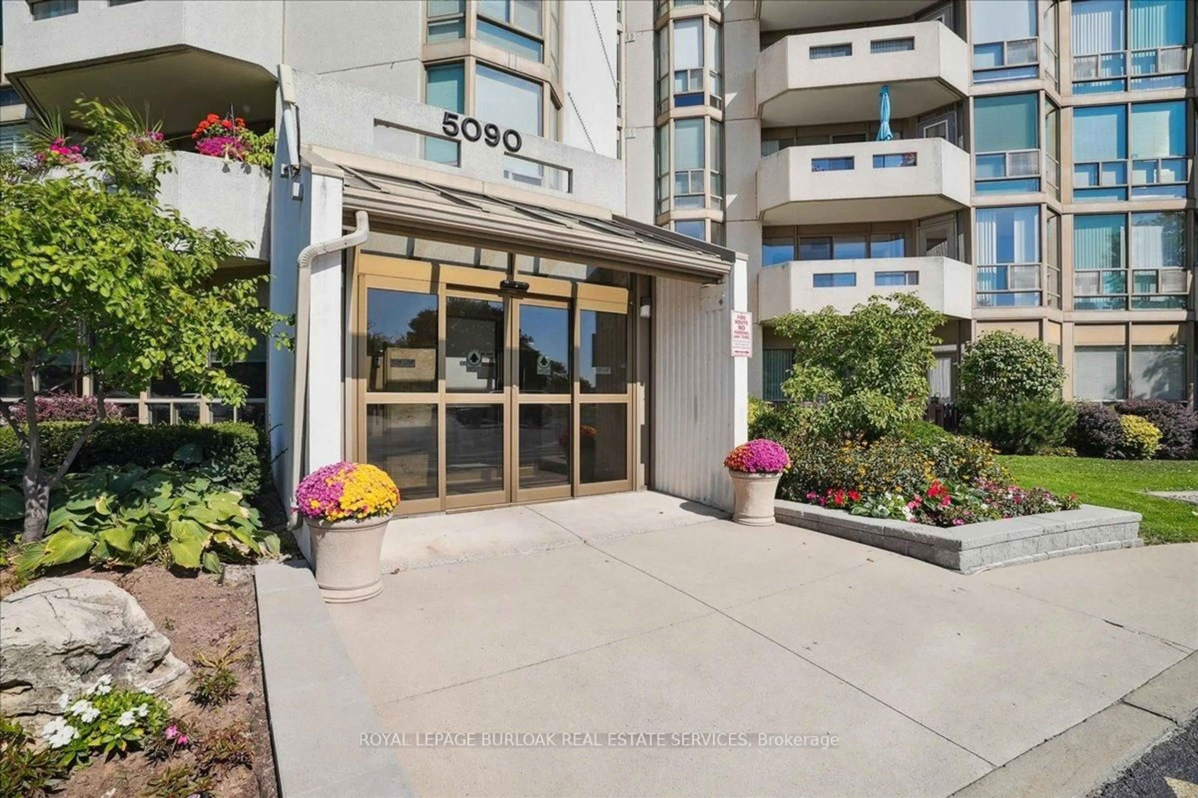 Unknown for 5090 Pinedale Ave #1007, Burlington Ontario L7L 3V8