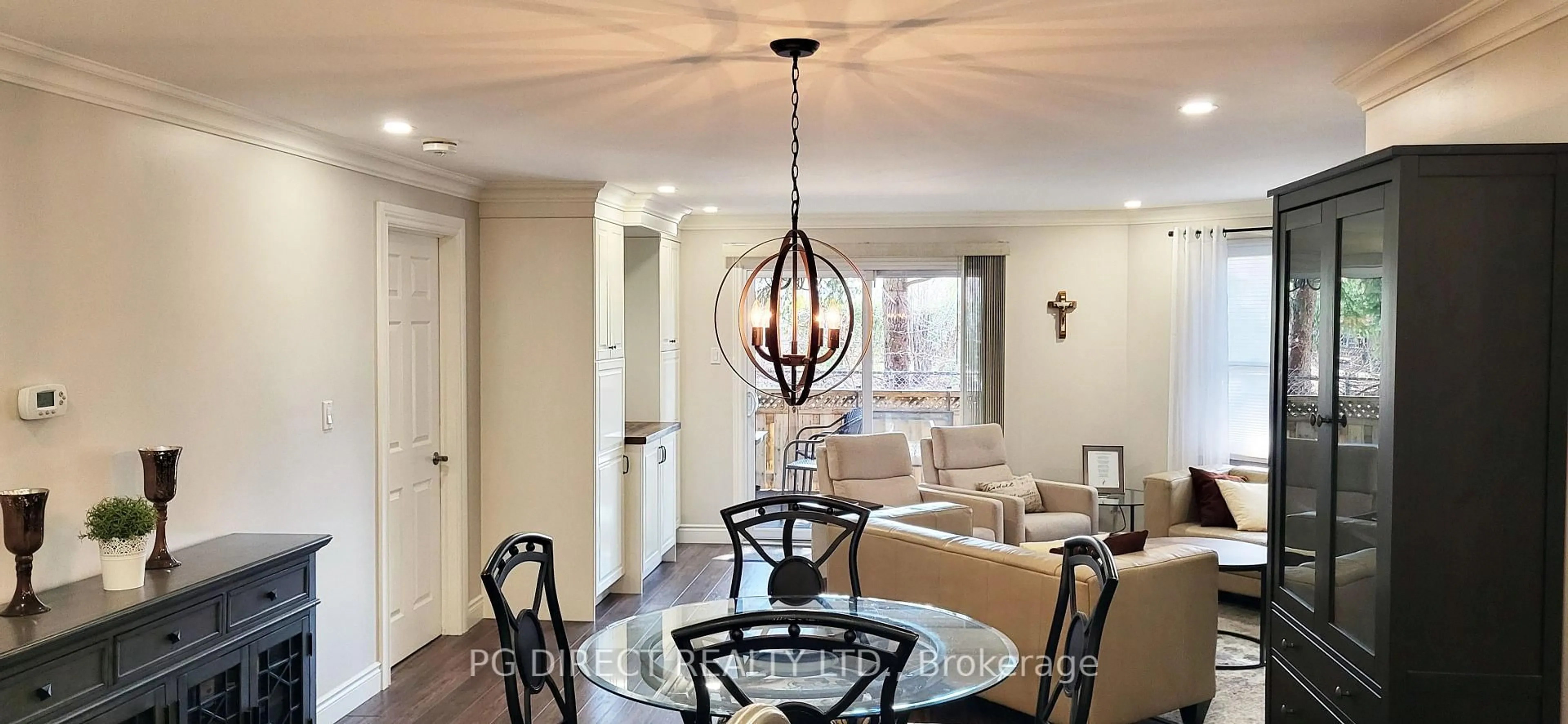 Dining room, ceramic/tile floor for 1210 Thorpe Rd #317, Burlington Ontario L7S 2G8