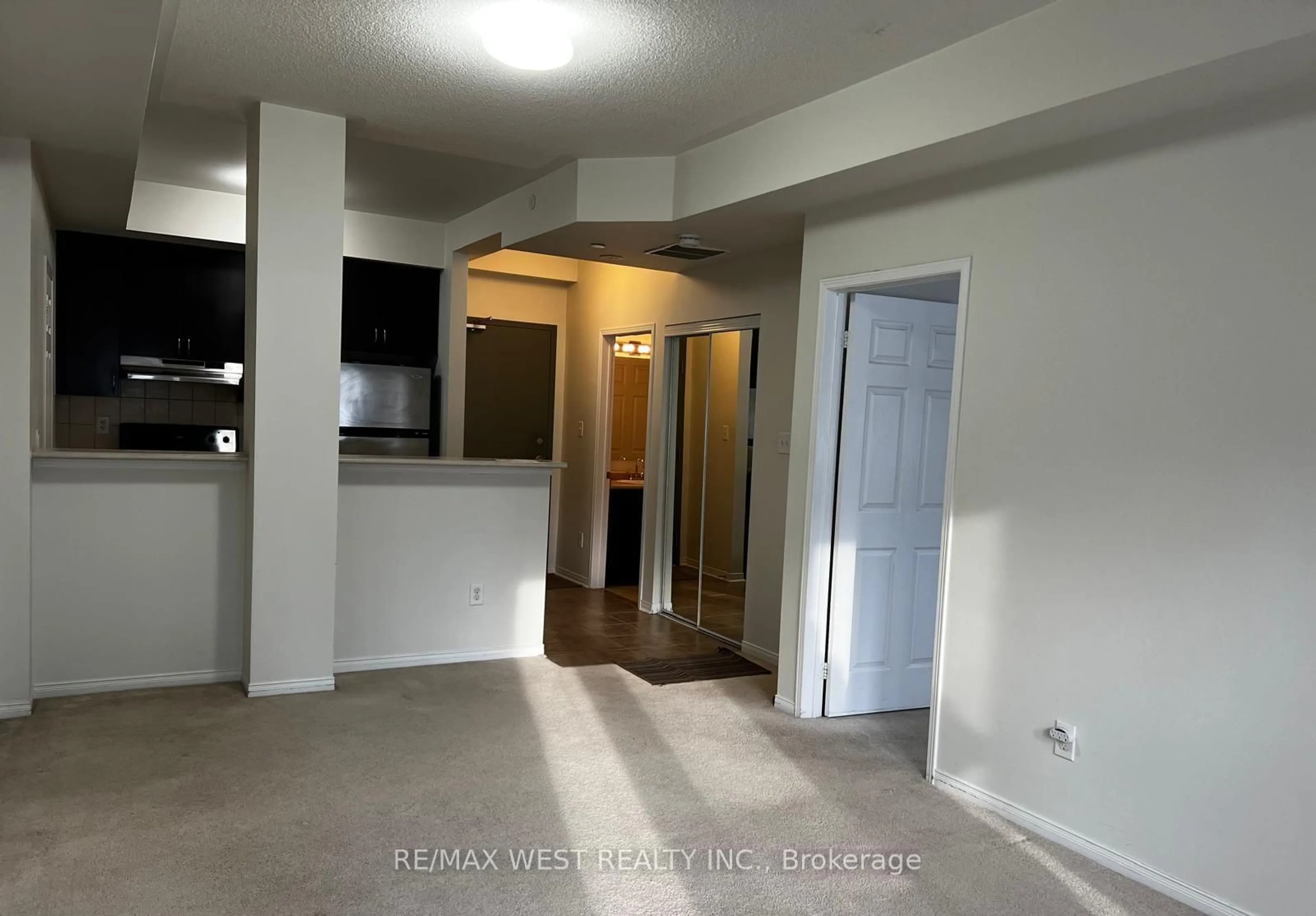 A pic of a room for 5170 Winston Churchill Blvd #113, Mississauga Ontario L5M 0P2