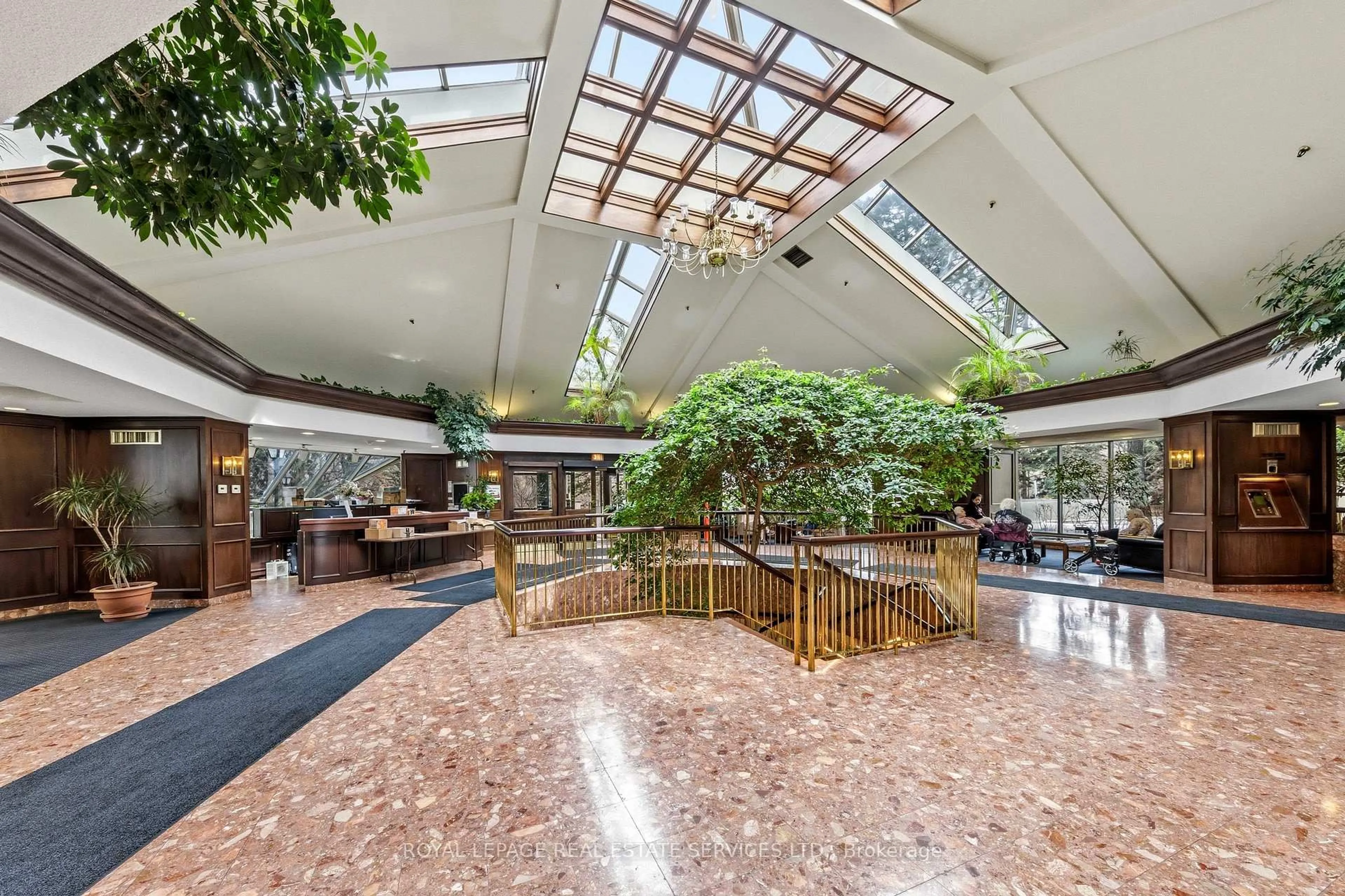 Lobby for 1300 Islington Ave #2004, Toronto Ontario M9A 5C4