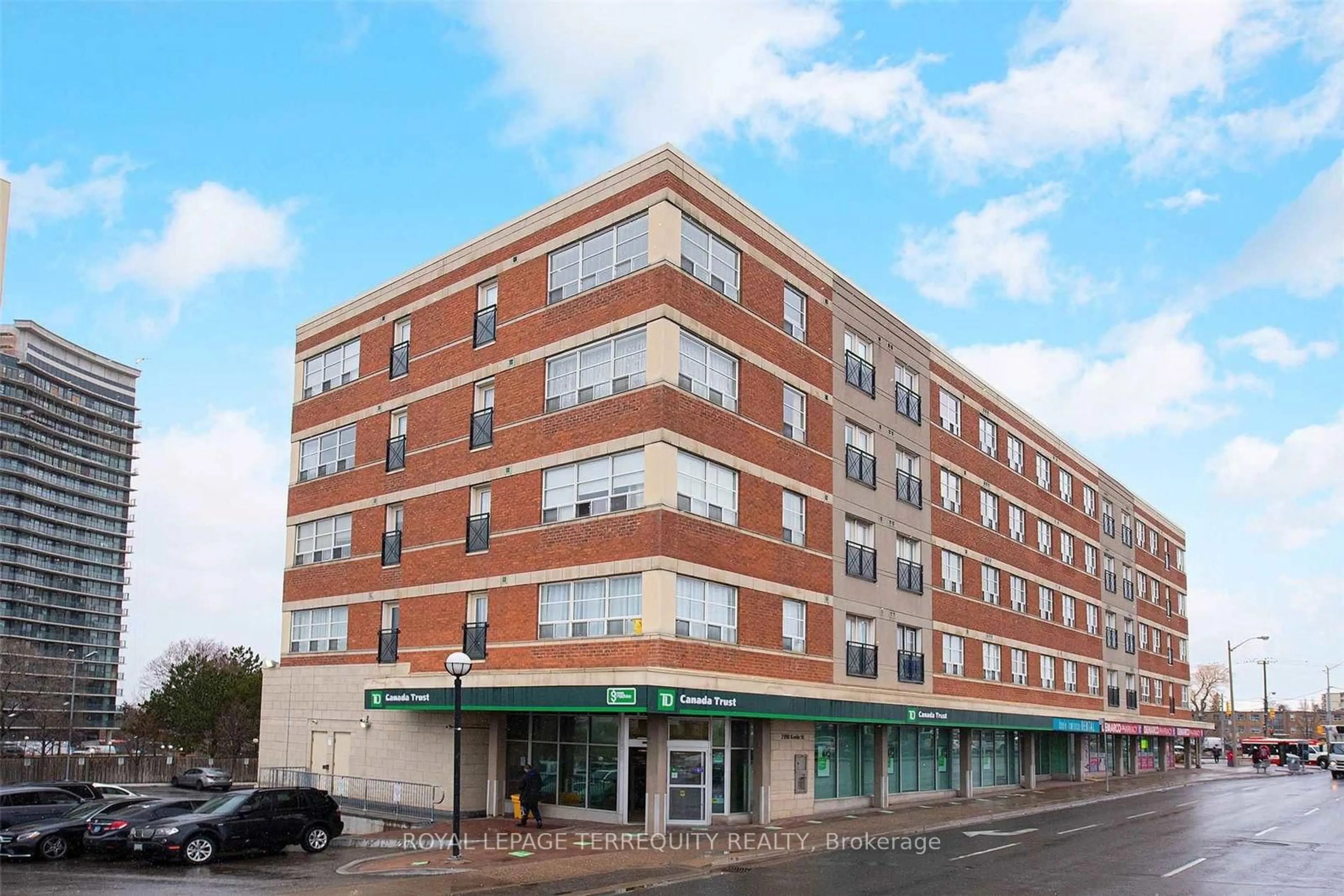 Patio, building for 1415 Lawrence Ave #219, Toronto Ontario M6L 1A9