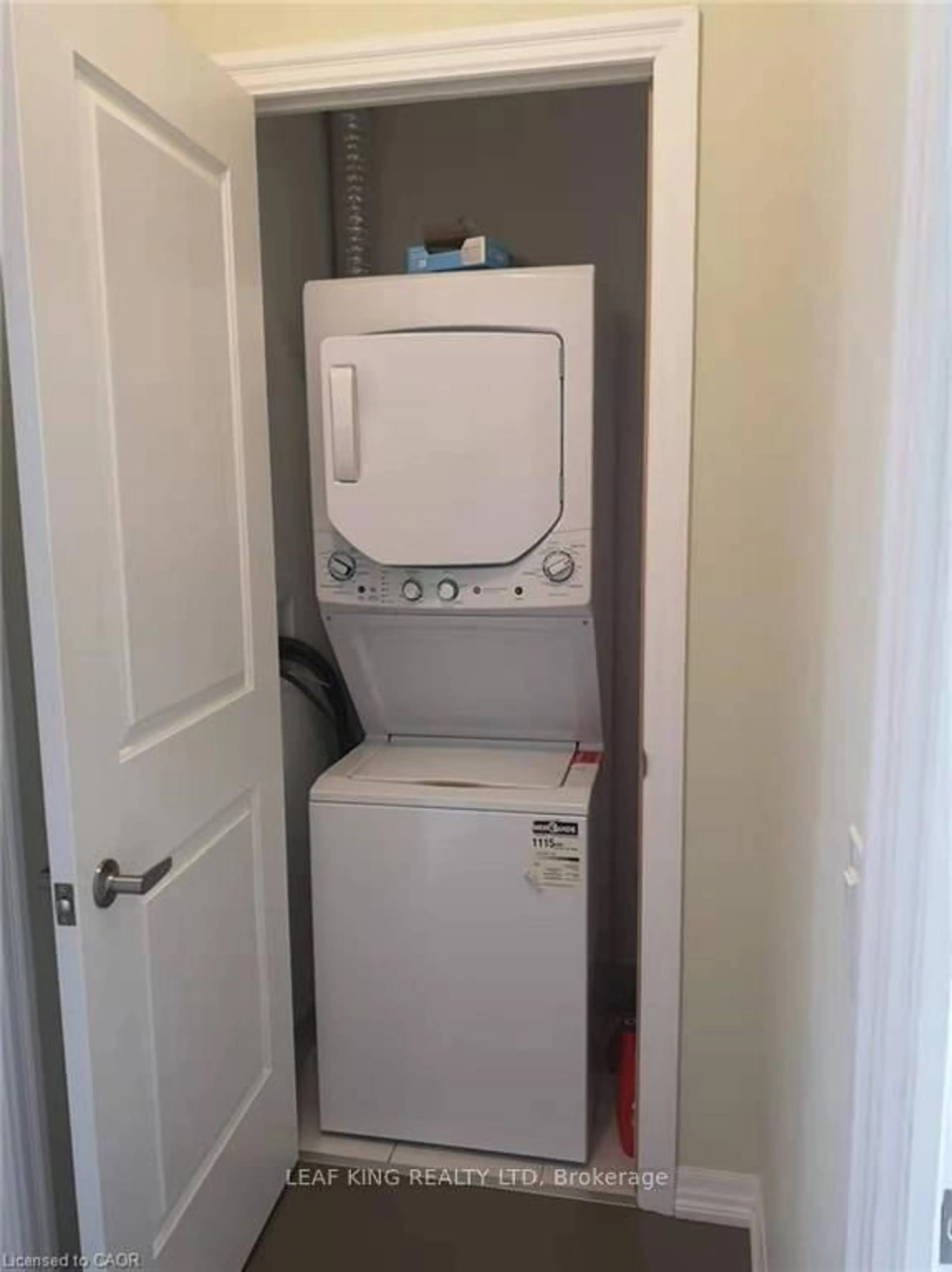 Laundry room for 5001 Corporate Dr #704, Burlington Ontario L7L 0H5