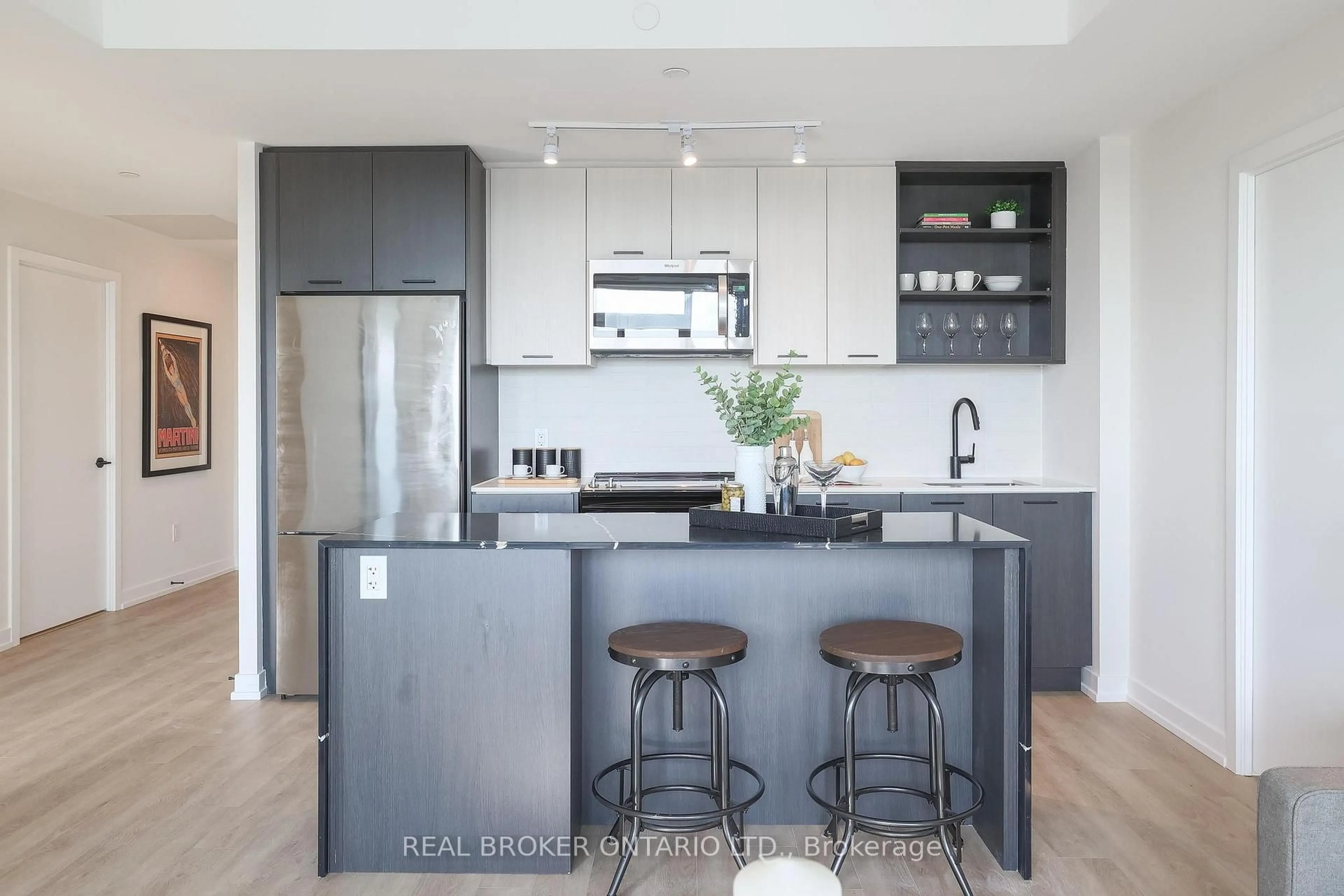Open concept kitchen, unknown for 2300 St Clair Ave #915, Toronto Ontario M6N 0B3