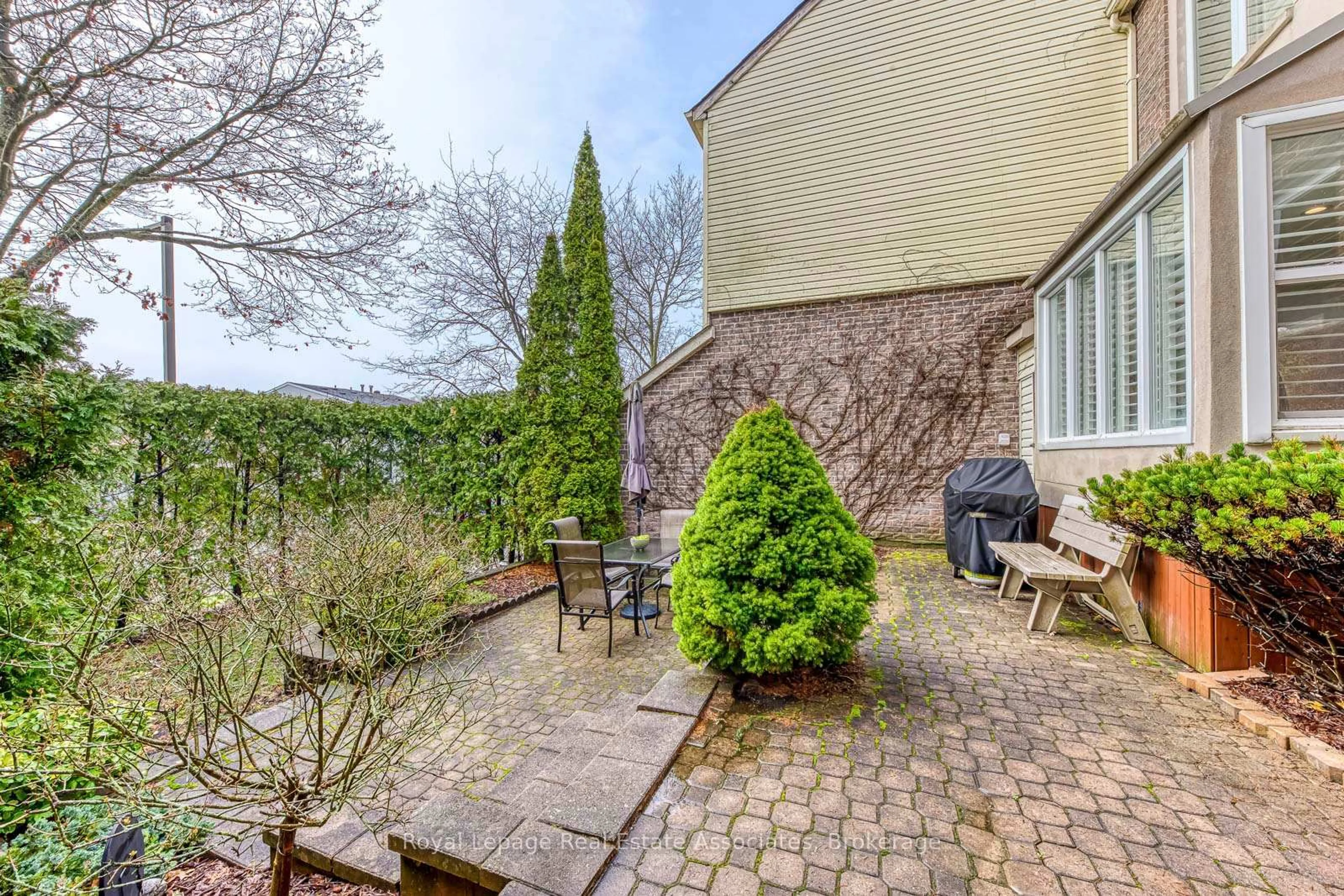 Patio, water/lake/river/ocean view for 1192 Kos Blvd, Mississauga Ontario L5J 4L7