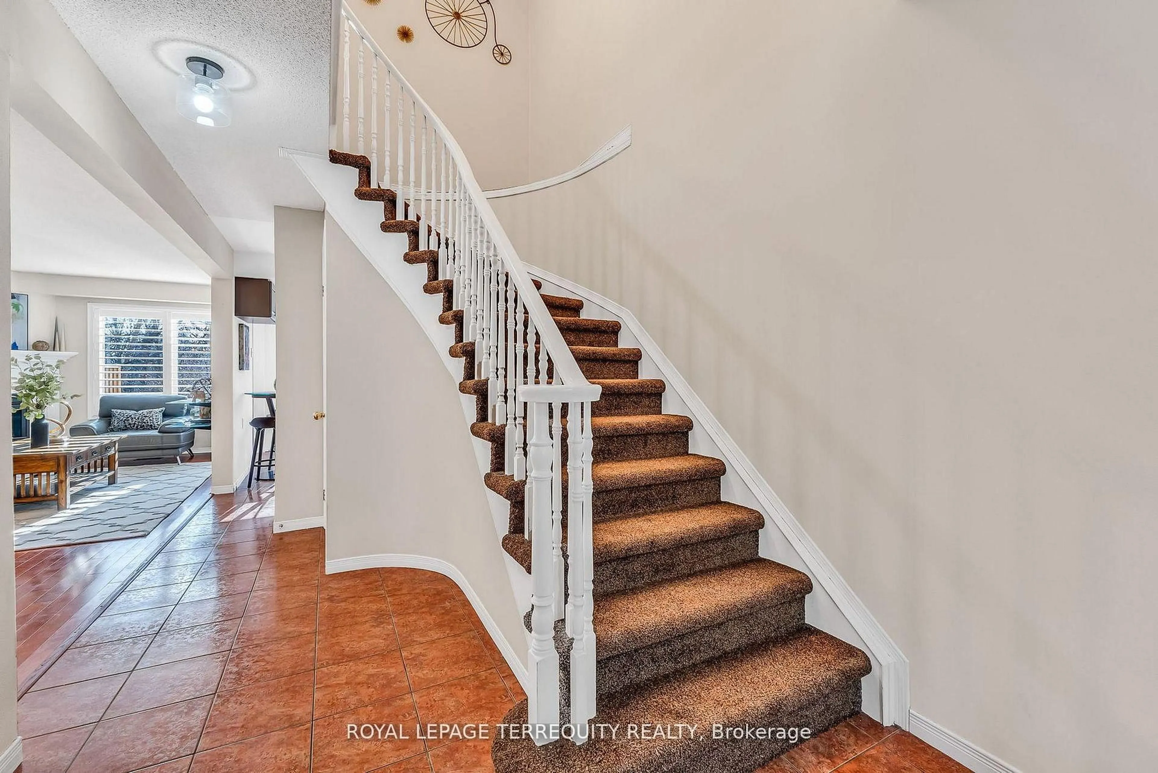 Unknown for 1276 Silvan Forest Dr #25, Burlington Ontario L7M 4V8