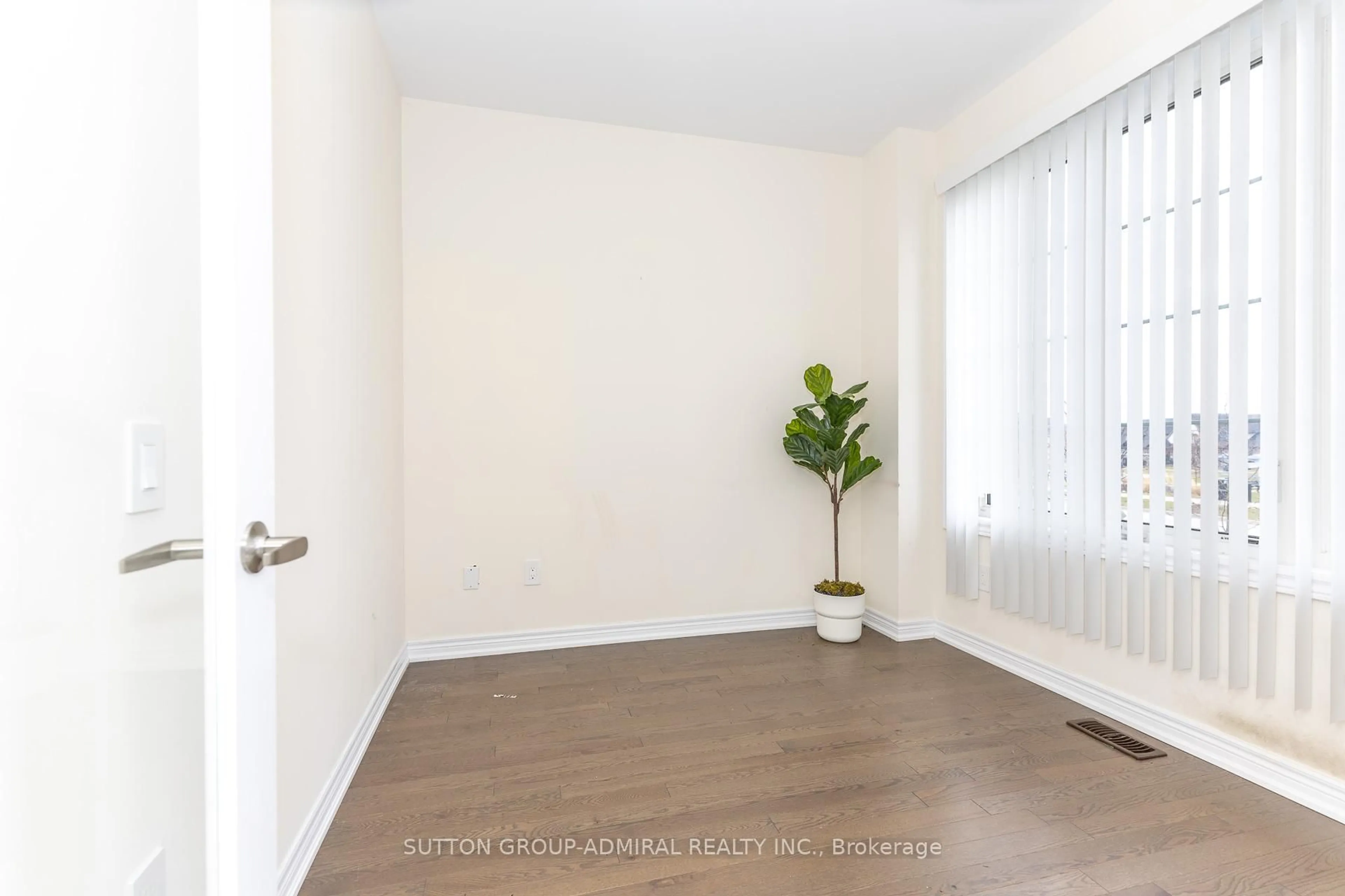 A pic of a room for 30 Albert Spencer Ave, Caledon Ontario L7C 4G4