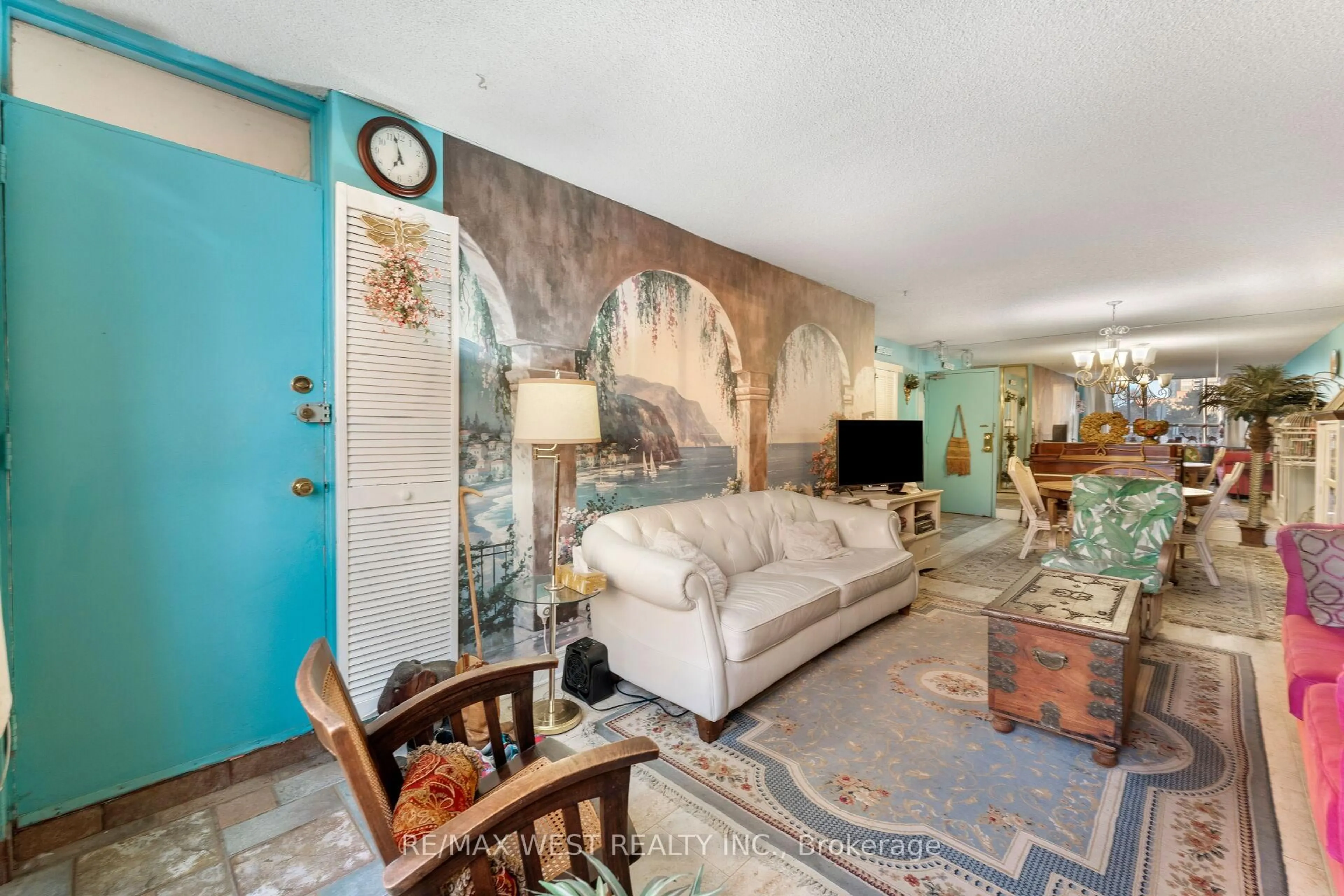 Unknown for 340 Dixon Rd #114, Toronto Ontario M9R 1T1