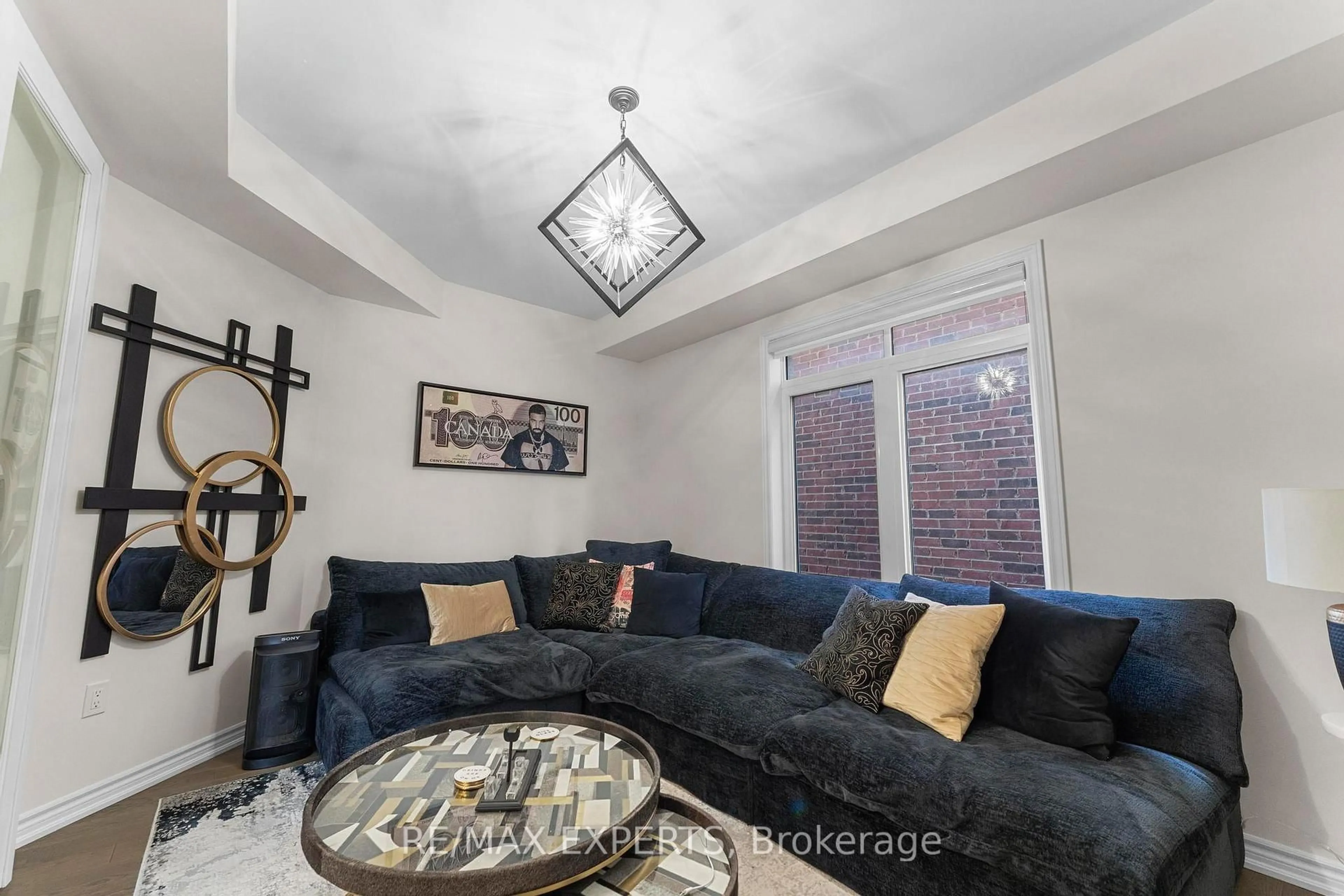 Living room with furniture, unknown for 572 Queen Mary Dr, Brampton Ontario L7A 4Y6