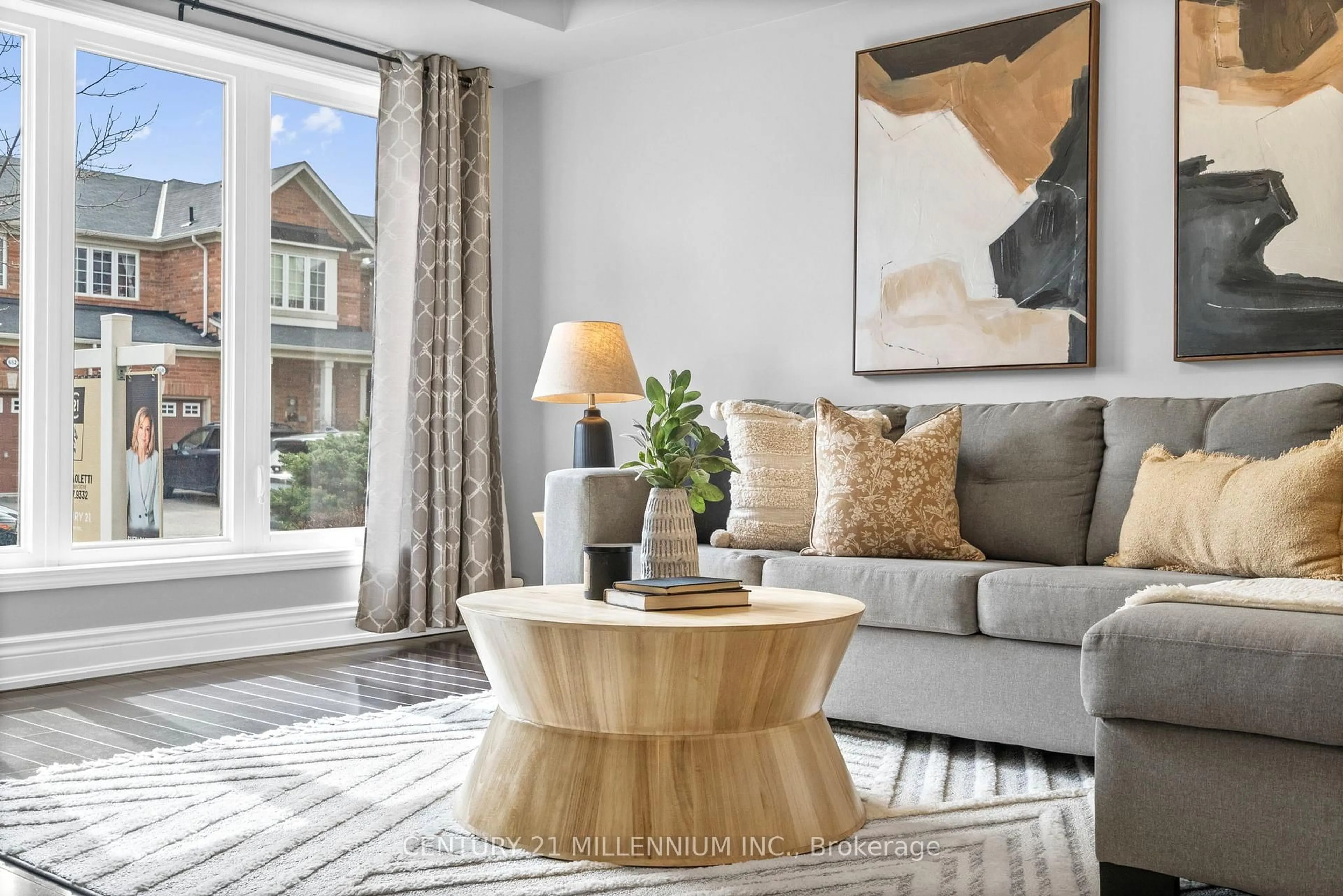 Living room with furniture, unknown for 655 Cargill Path, Milton Ontario L9T 0G3