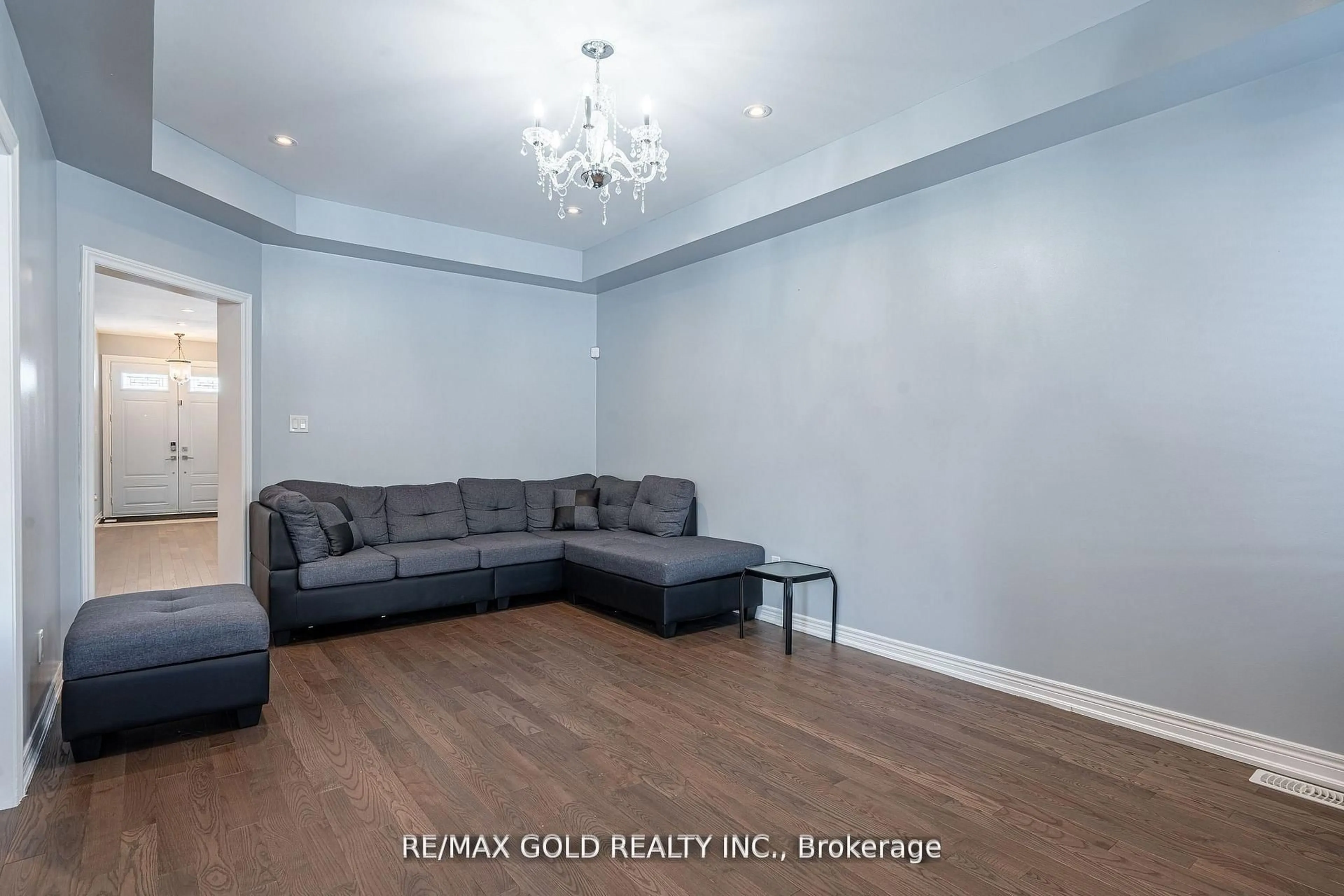 A pic of a room for 10 Spokanne St, Brampton Ontario L6R 4A2