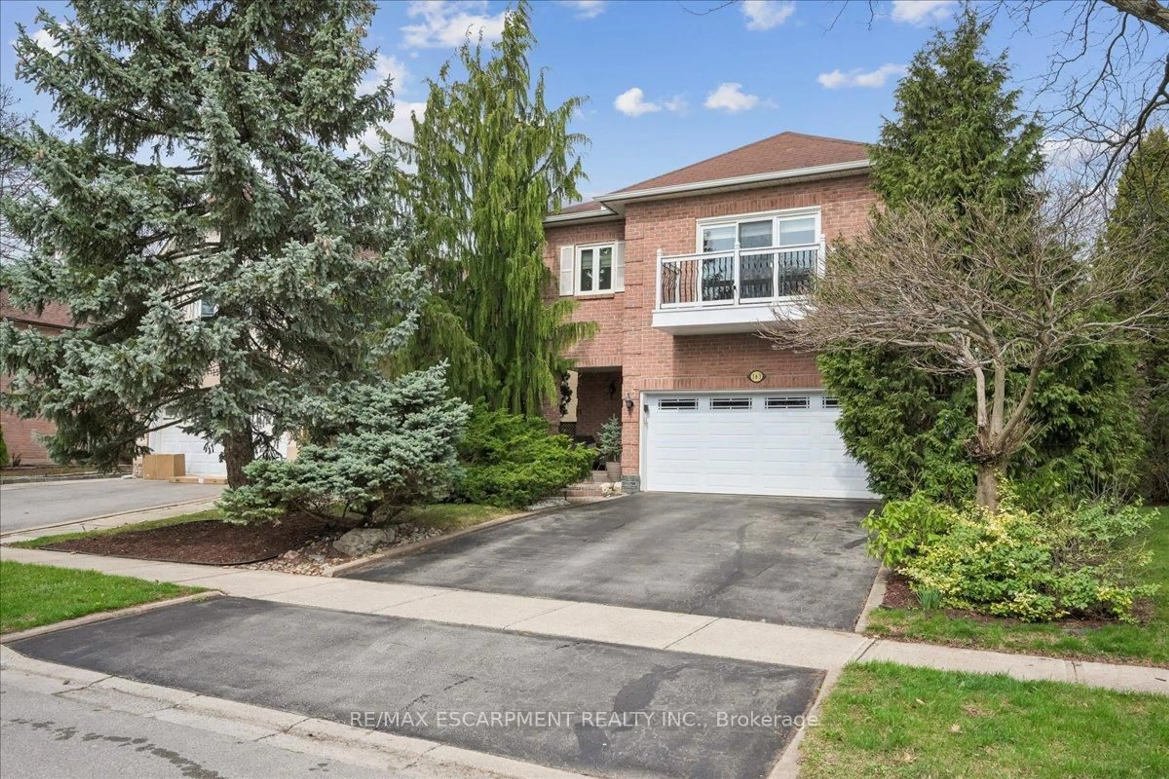 Home with brick exterior material, street for 163 Romain Cres, Oakville Ontario L6H 5A7