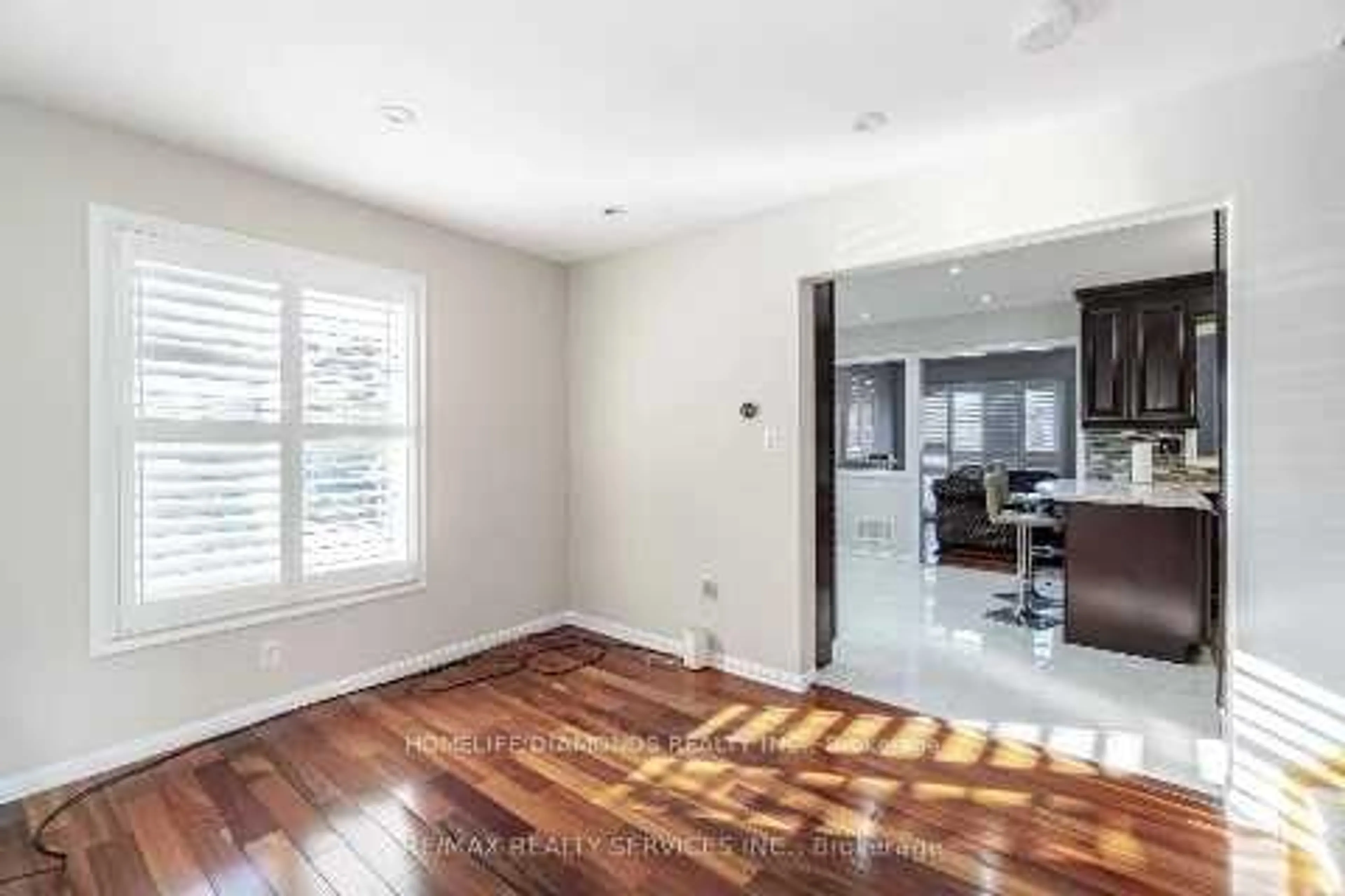 Open concept kitchen, unknown for 123 OATFIELD Rd, Brampton Ontario L6R 1Y6