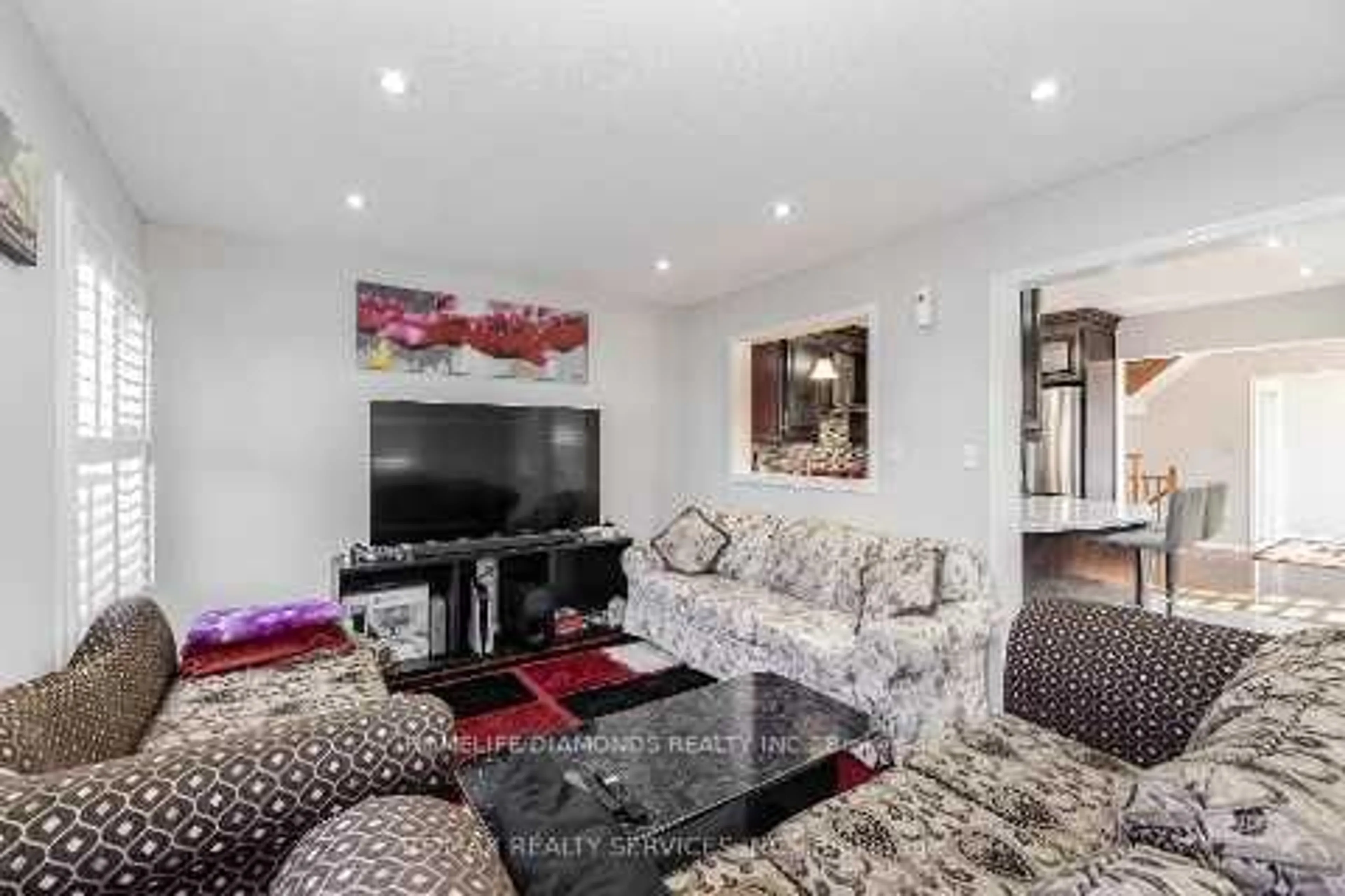 Living room with furniture, unknown for 123 OATFIELD Rd, Brampton Ontario L6R 1Y6