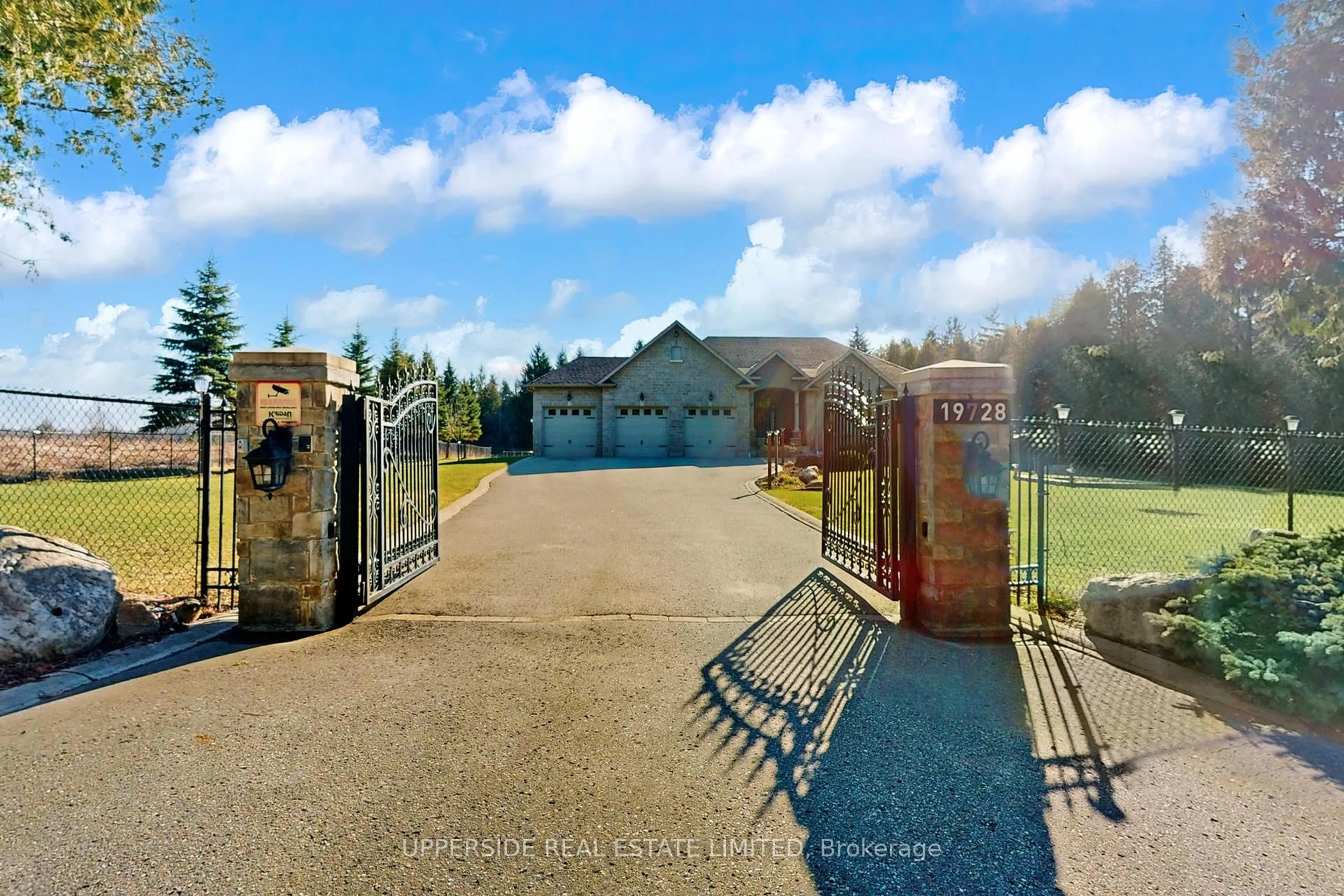 Unknown for 19728 Kennedy Rd, Caledon Ontario L7K 1Y2