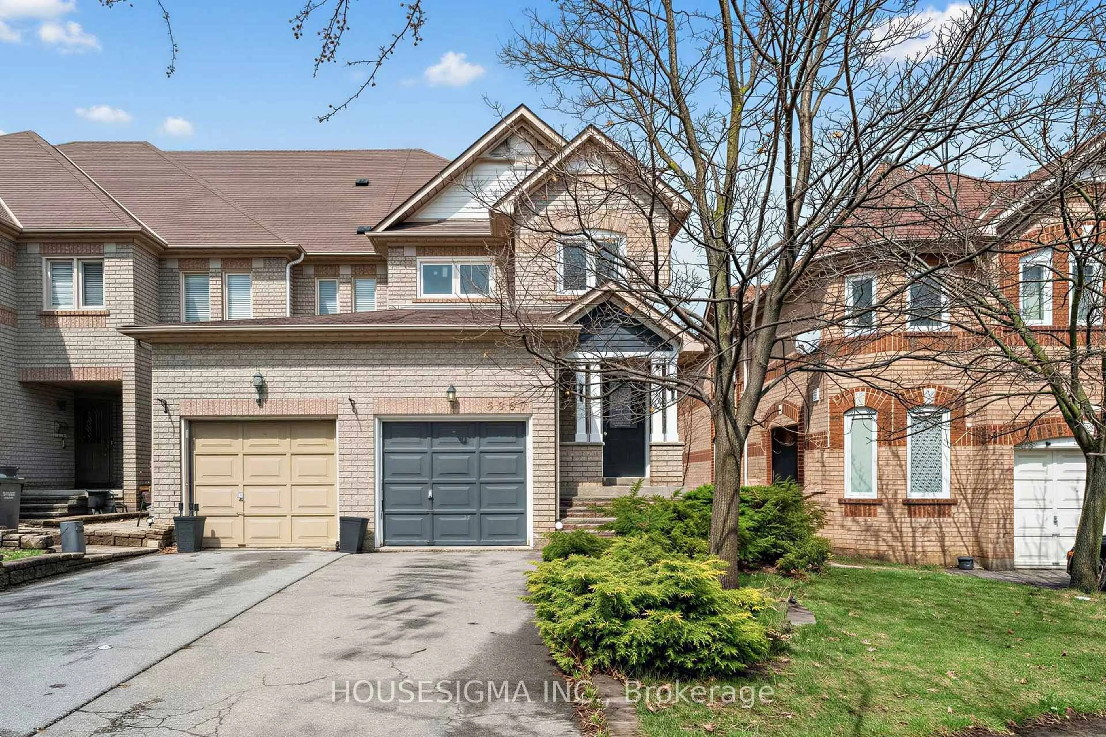 Home with brick exterior material, street for 3987 Discovery Crt, Mississauga Ontario L5N 7H8