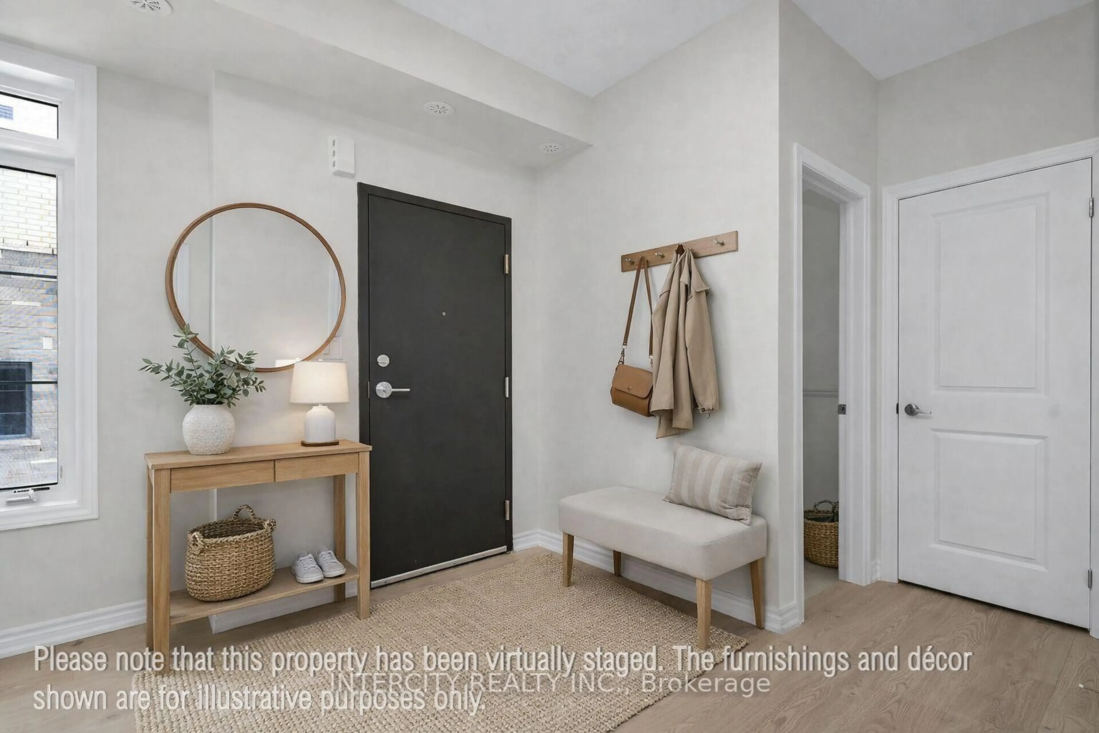 Indoor entryway for 24 Savvy Lane #34Z, Caledon Ontario L7C 1Z9