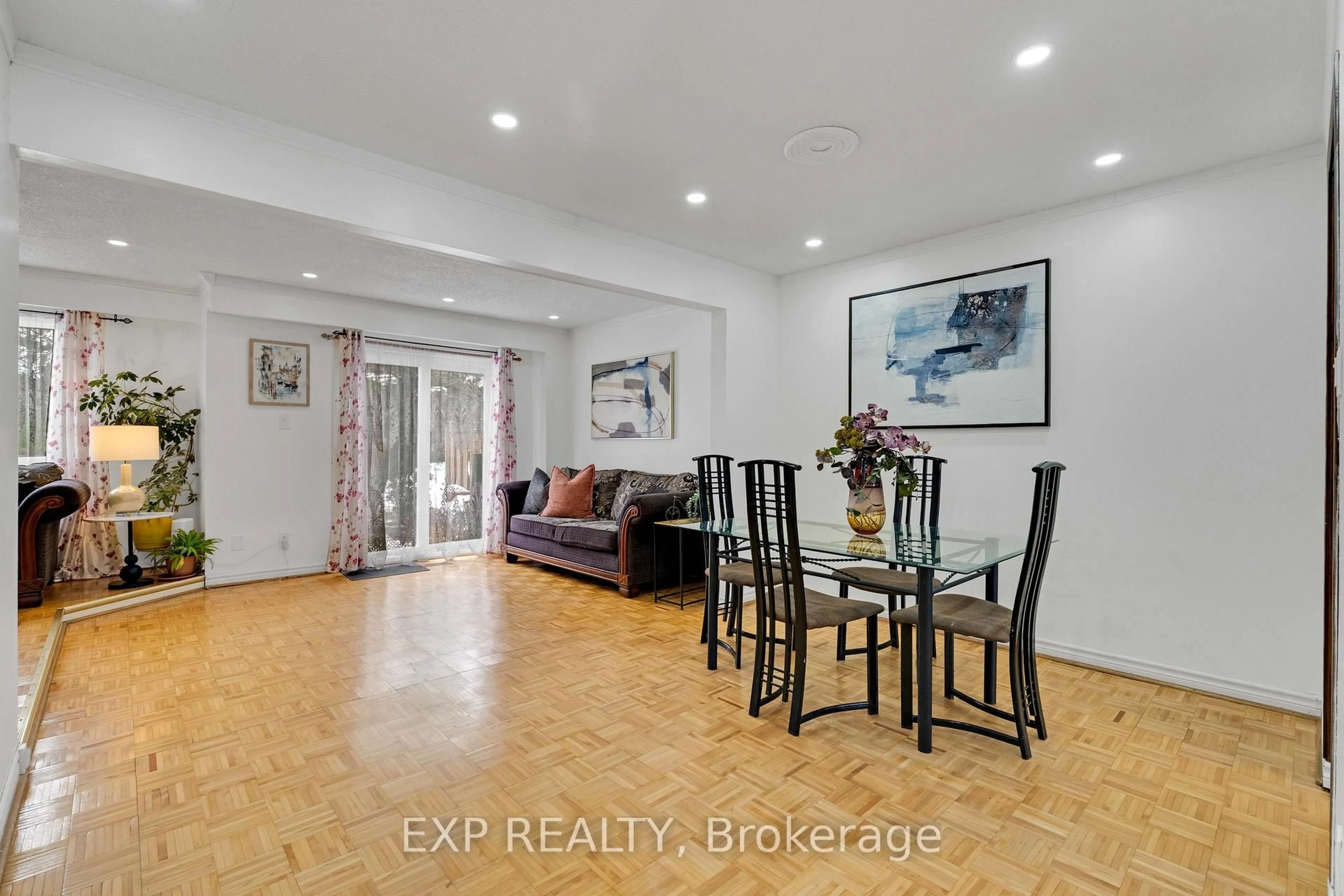 Unknown for 1180 Mississauga Valley Blvd #4, Mississauga Ontario L5A 3M9