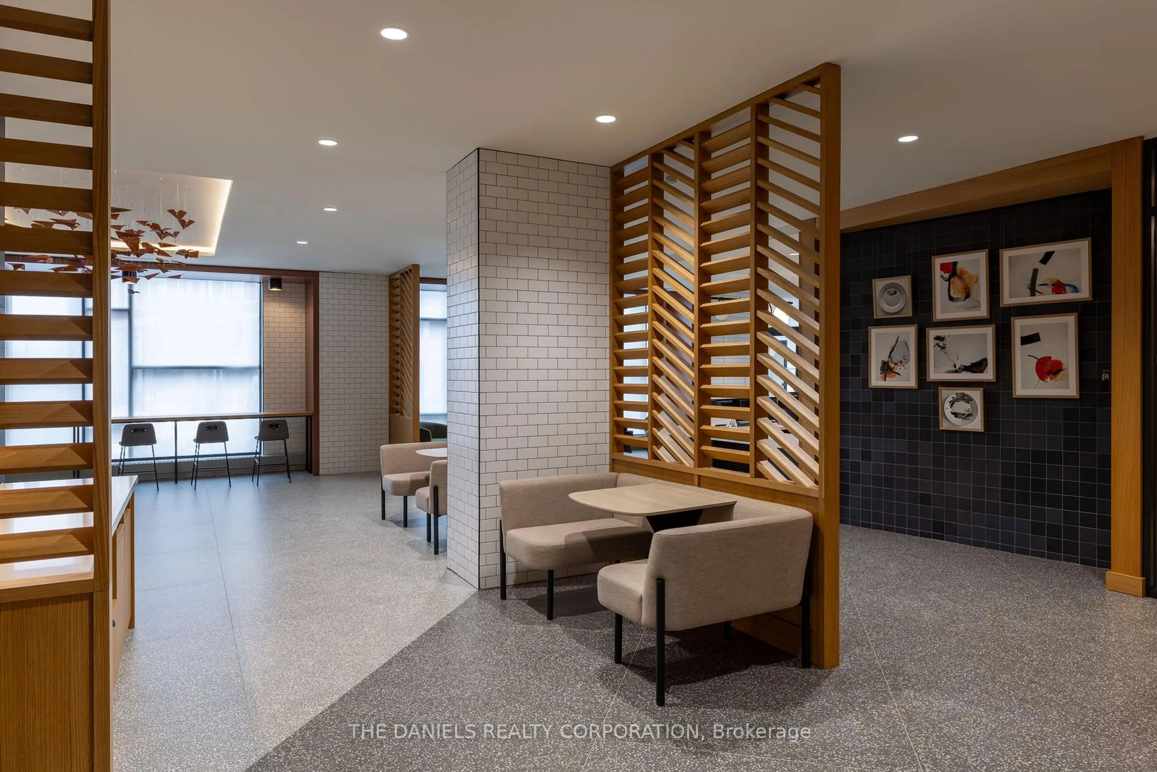 Lobby for 2495 Eglinton Ave #415, Mississauga Ontario L5M 2T2