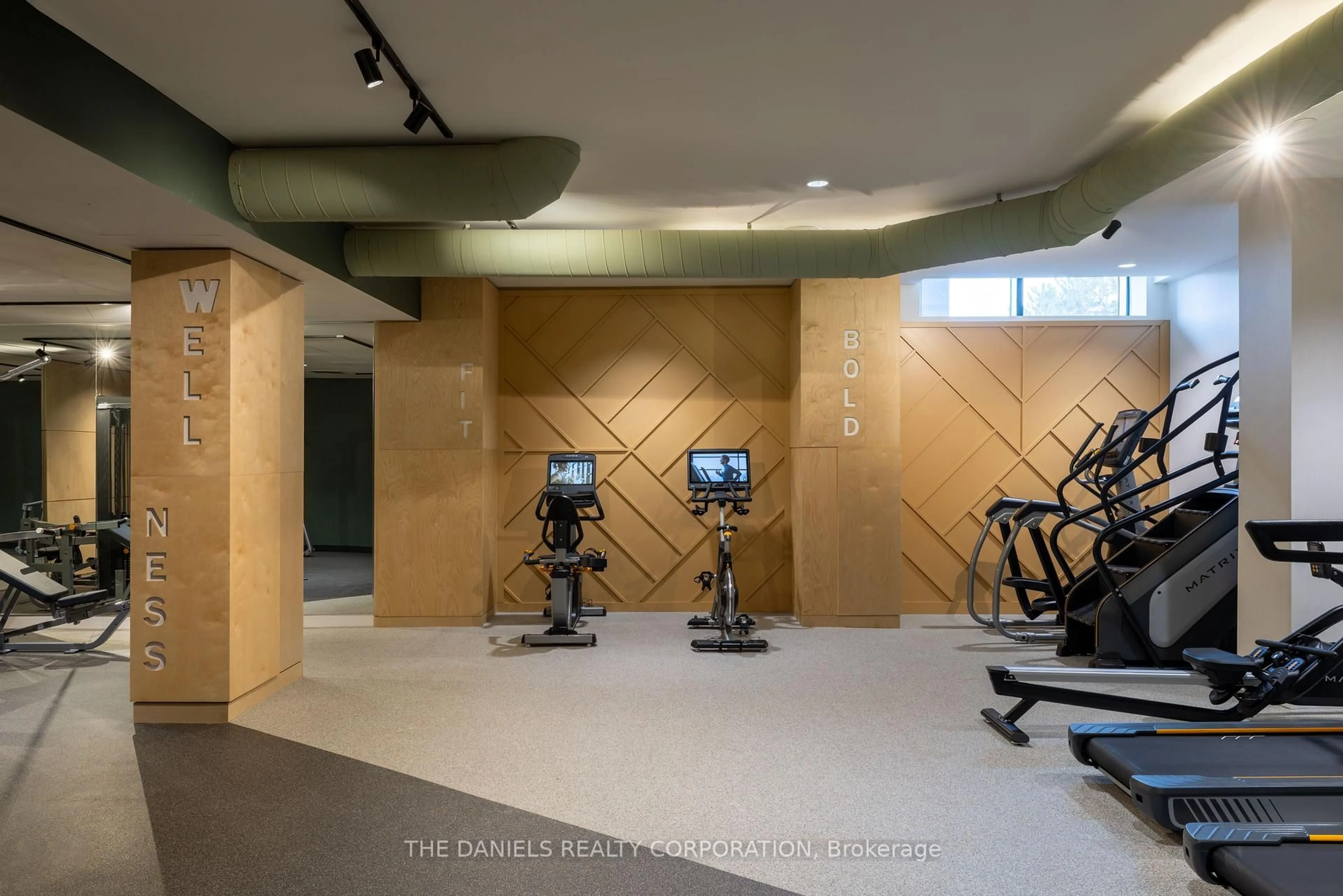 Gym or fitness room for 2495 Eglinton Ave #415, Mississauga Ontario L5M 2T2