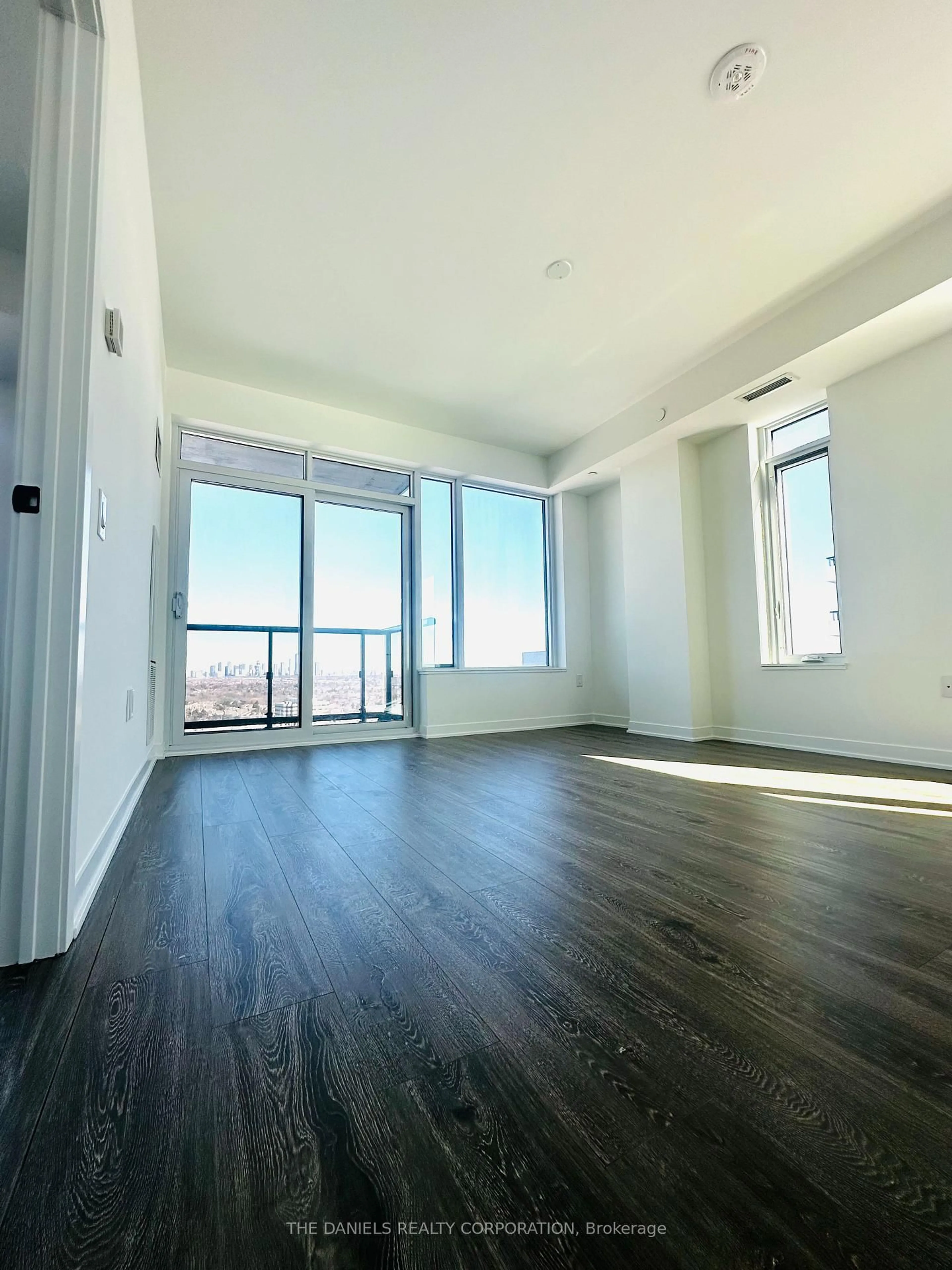 A pic of a room for 2495 Eglinton Ave #2603, Mississauga Ontario L5M 2T2