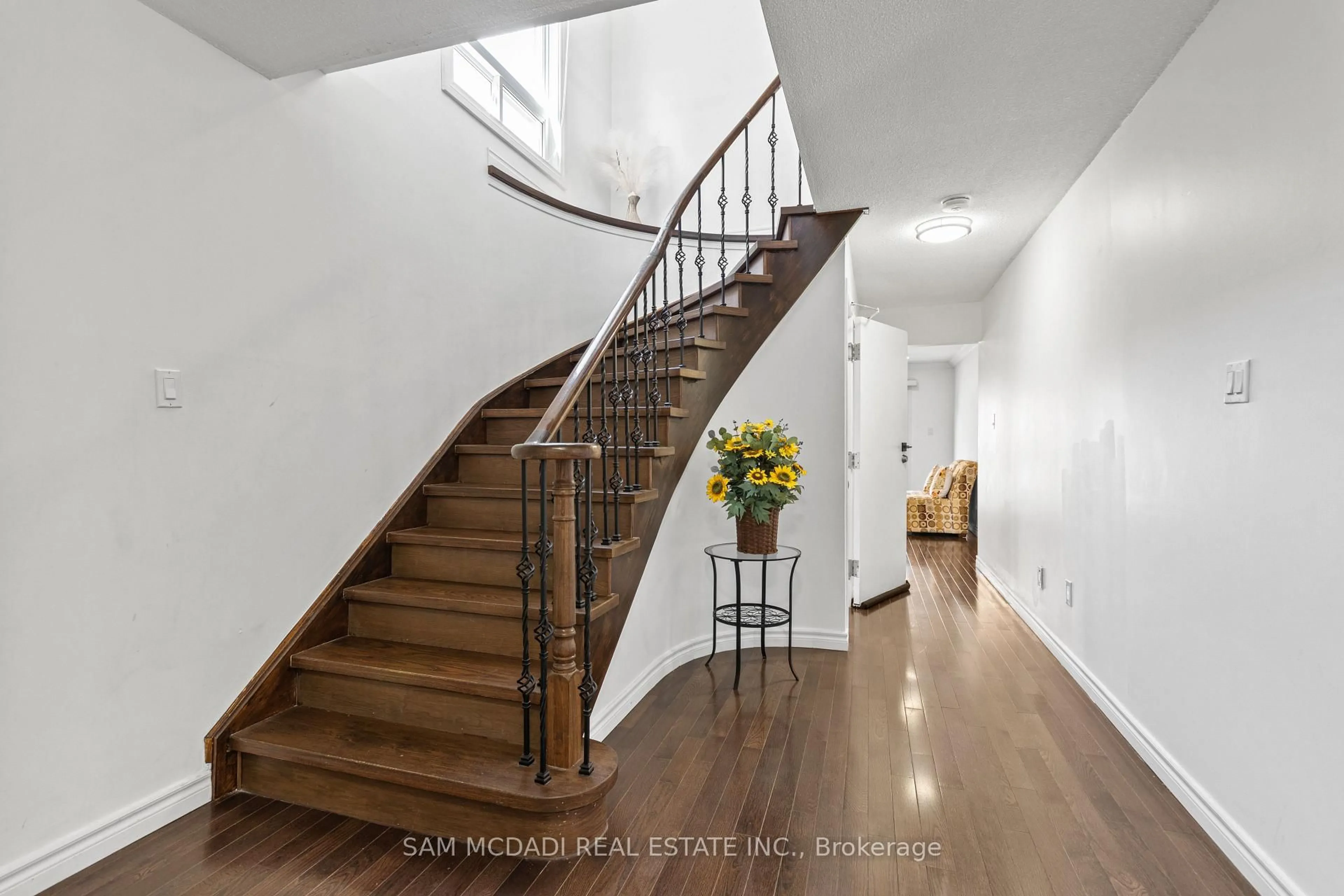 Unknown for 6282 Camgreen Circ, Mississauga Ontario L5N 4M6