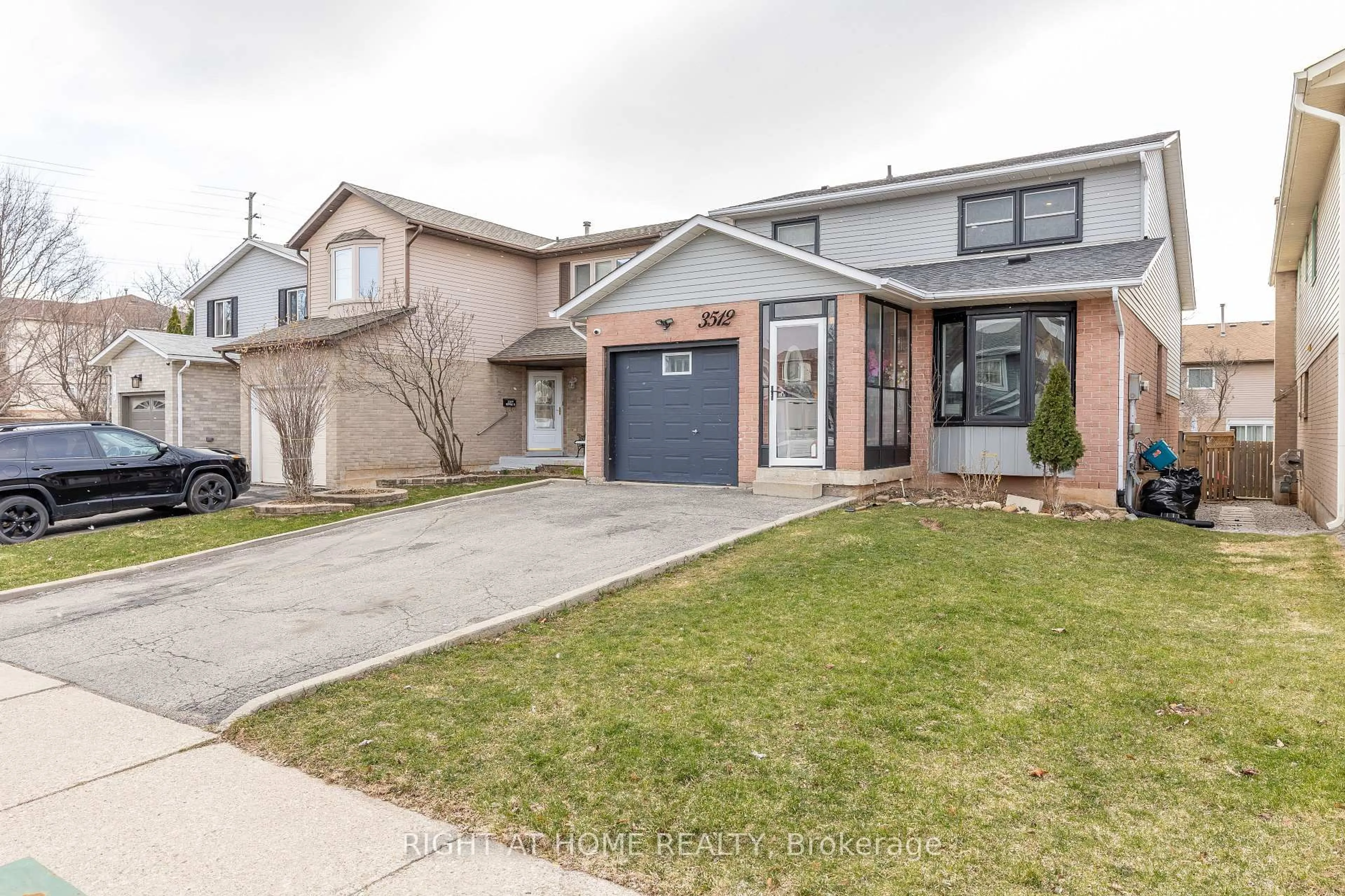 Home with brick exterior material, street for 3512 Toffee St, Burlington Ontario L7M 3G3