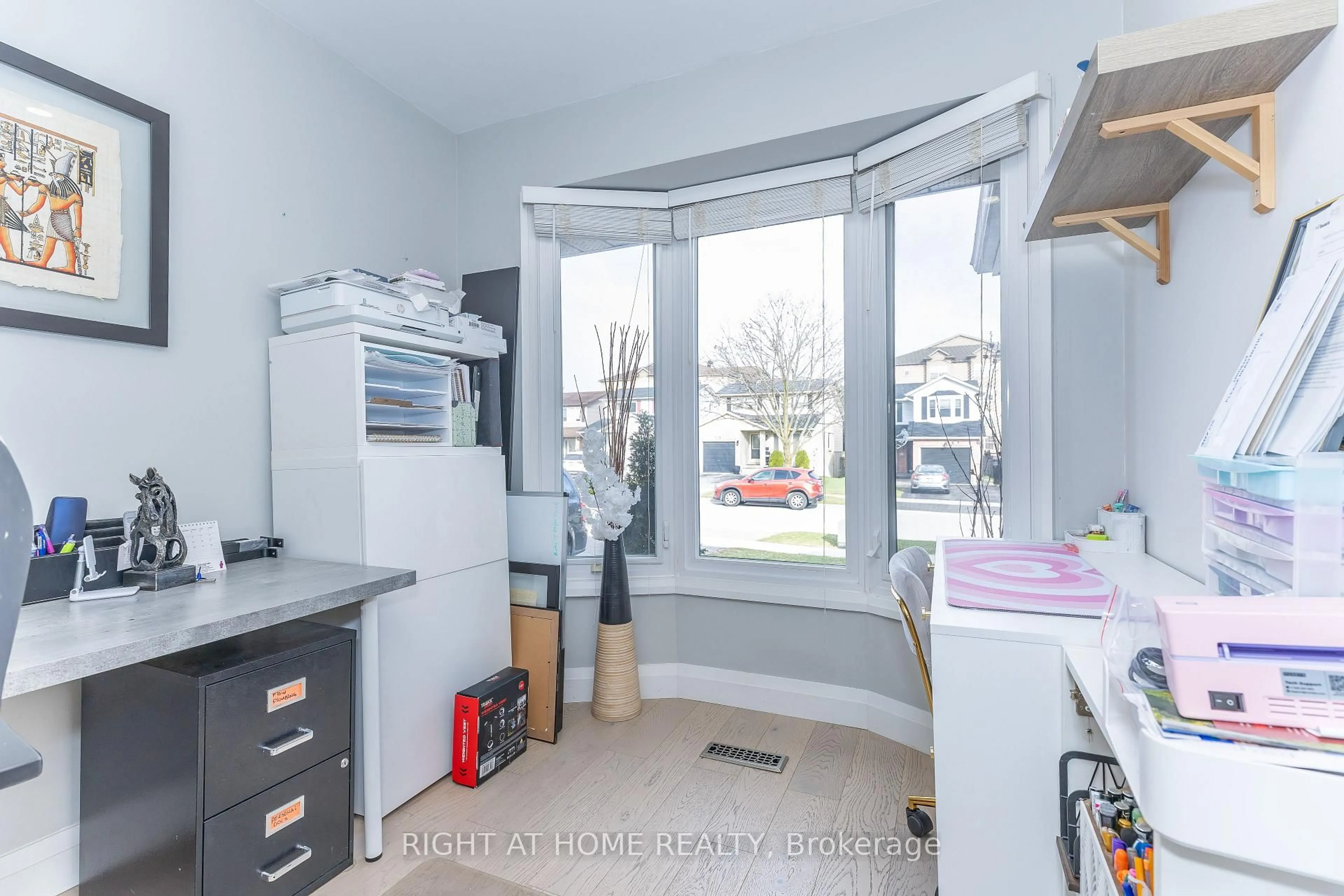 Unknown for 3512 Toffee St, Burlington Ontario L7M 3G3