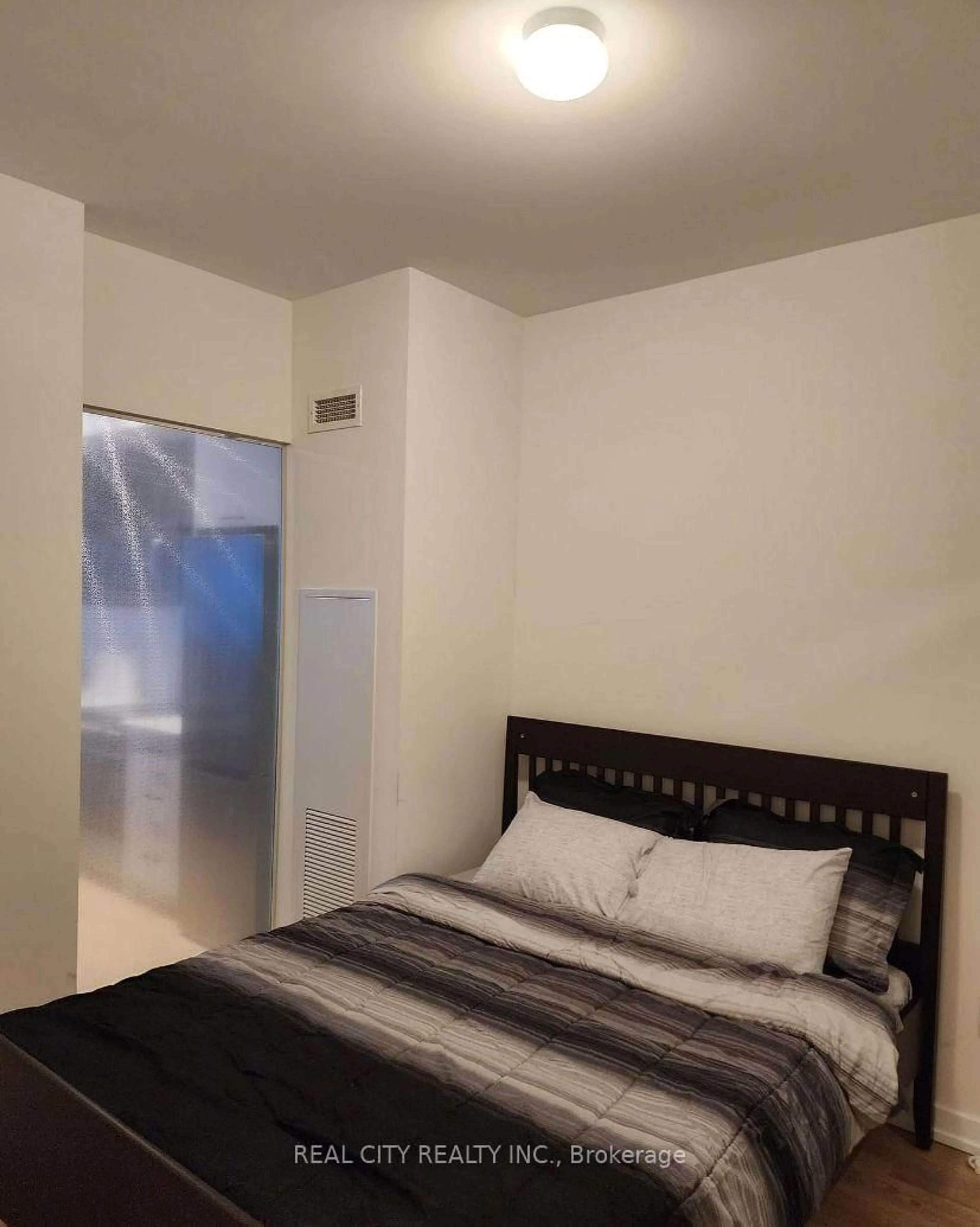 A pic of a room for 2300 St Clair Ave #107, Toronto Ontario M6N 1K8