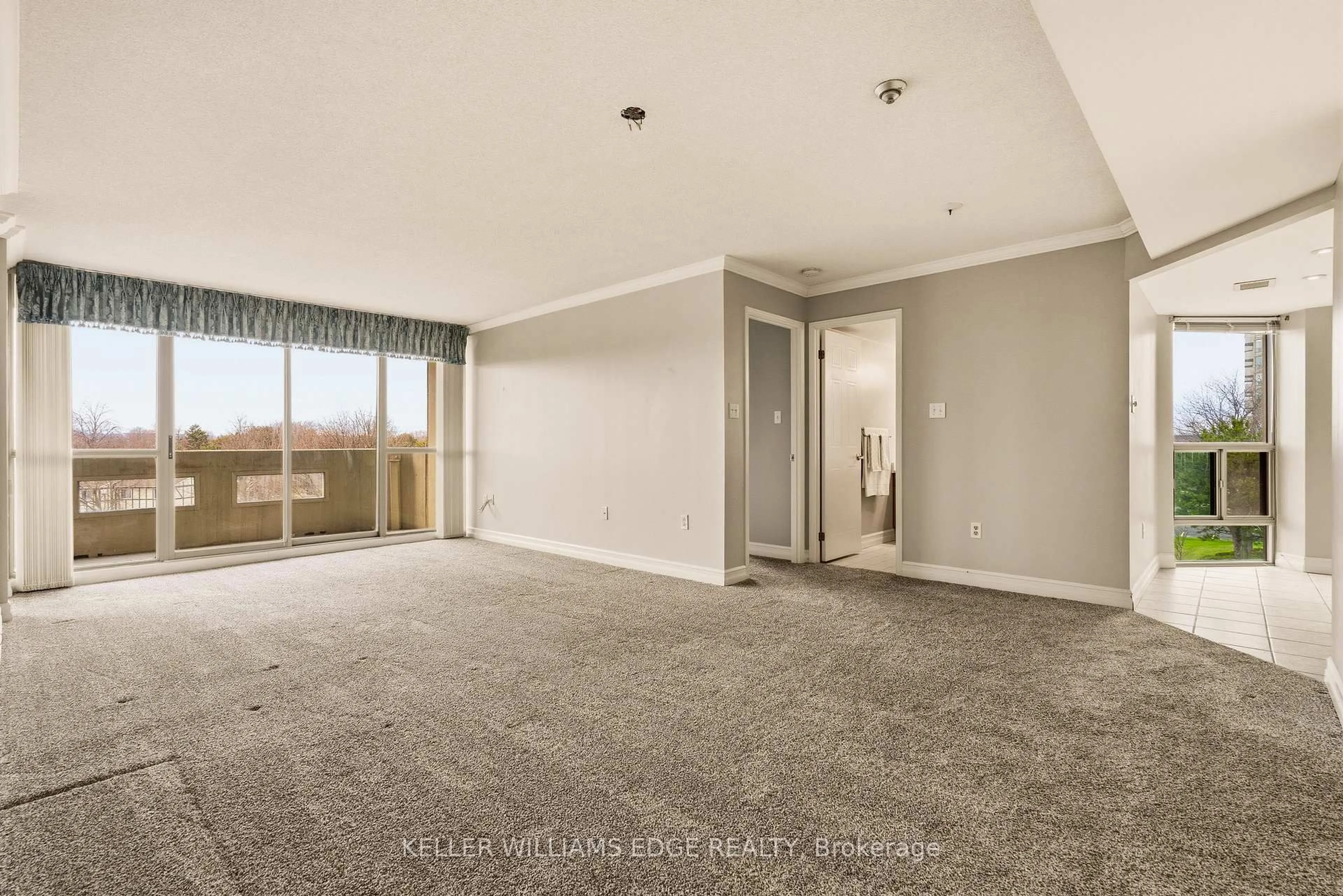 A pic of a room for 5070 Pinedale Ave #407, Burlington Ontario L7L 5V6