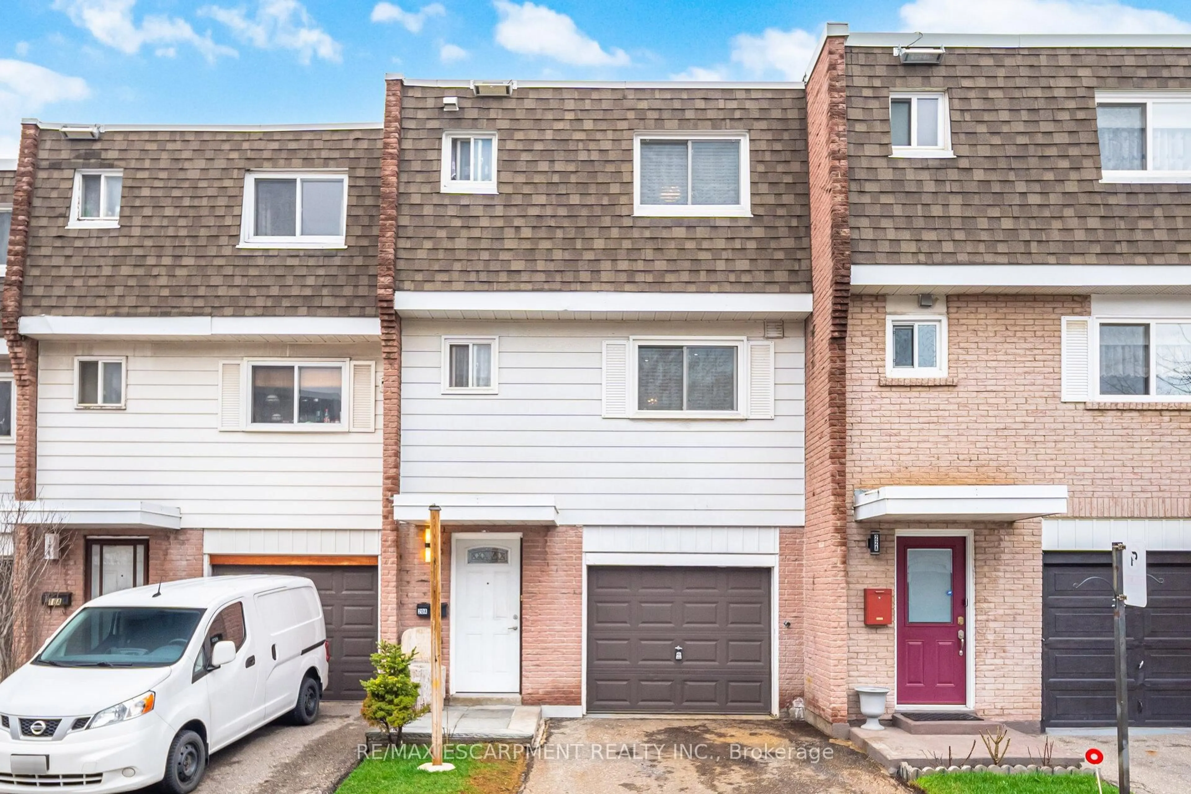 A pic from outside/outdoor area/front of a property/back of a property/a pic from drone, street for 830 Westlock Rd #20A, Mississauga Ontario L5C 1K6