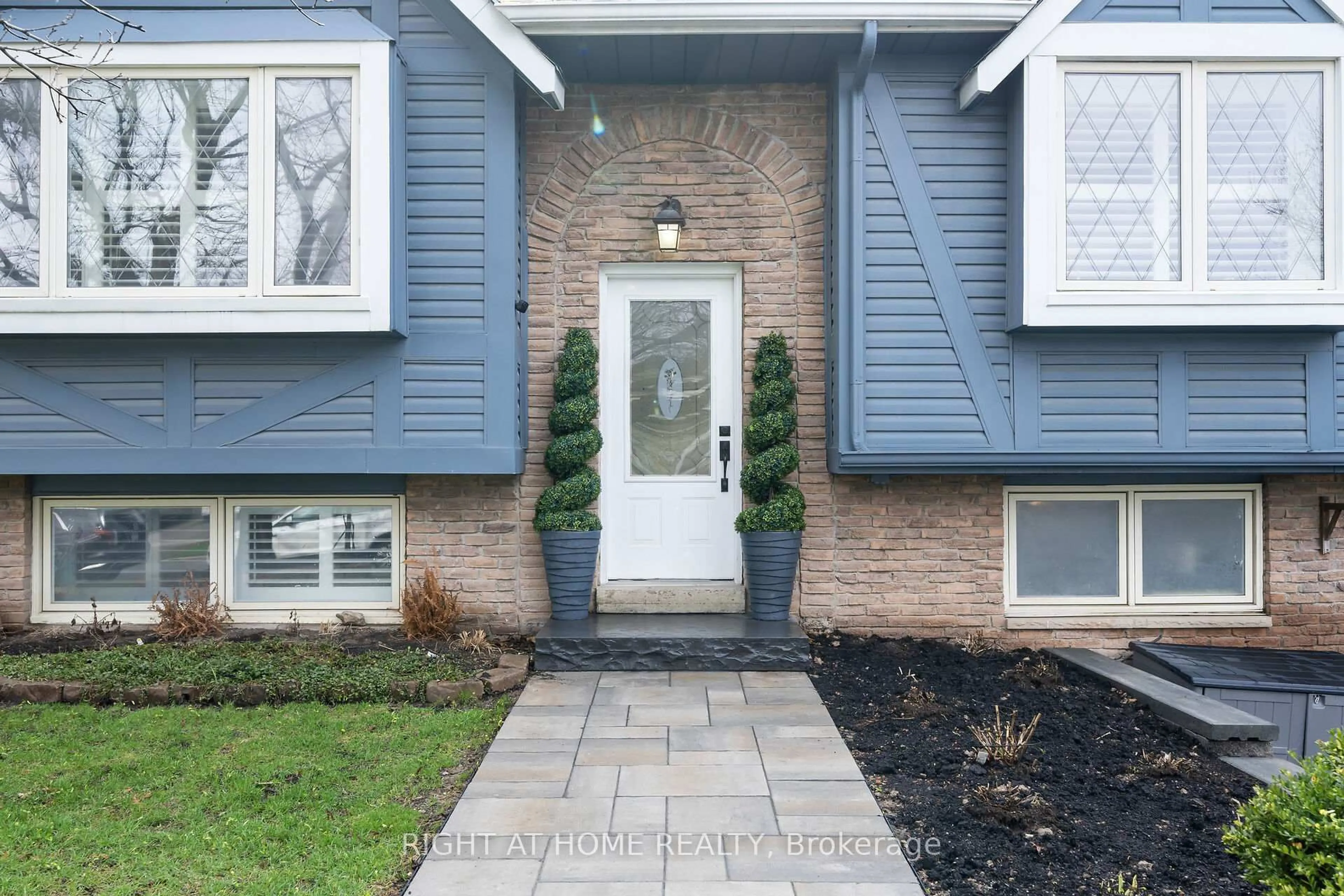 Unknown for 760 WILLOW Ave, Milton Ontario L9T 3E6