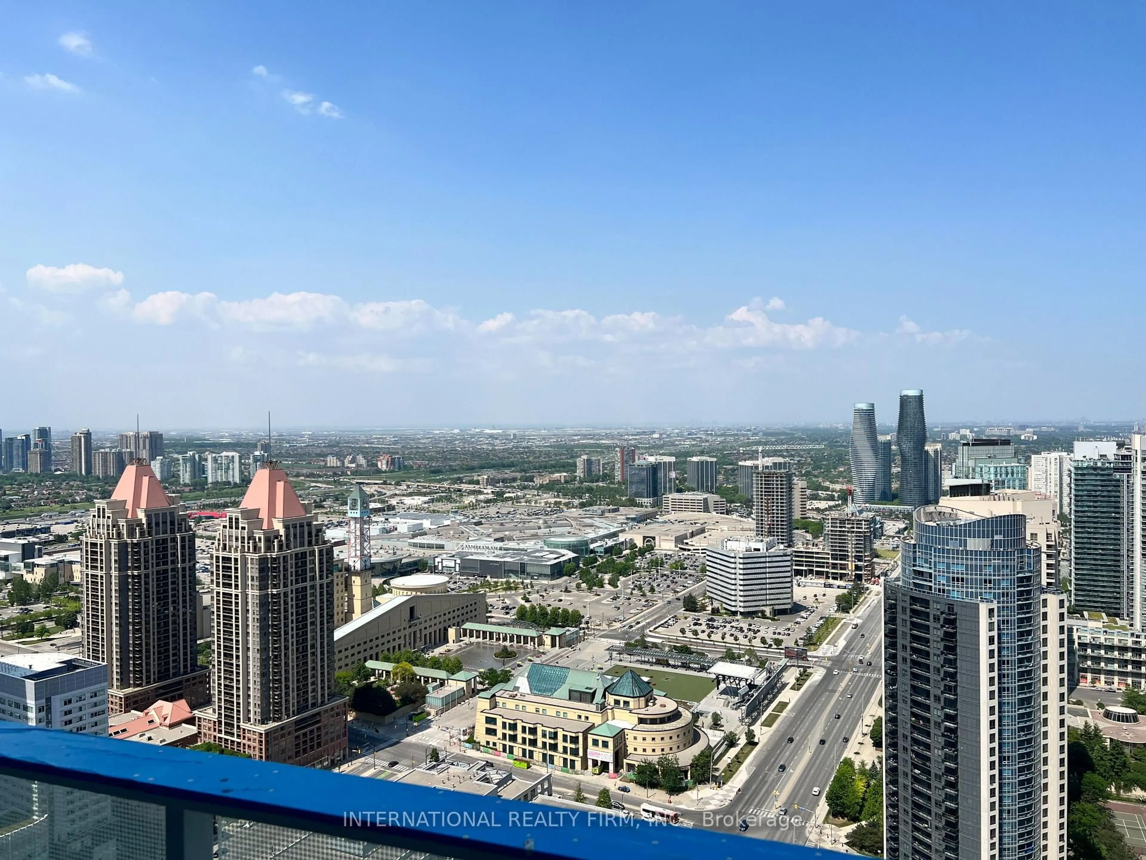 A pic of a room for 3900 Confederation Pkwy #4002, Mississauga Ontario L5B 0M3