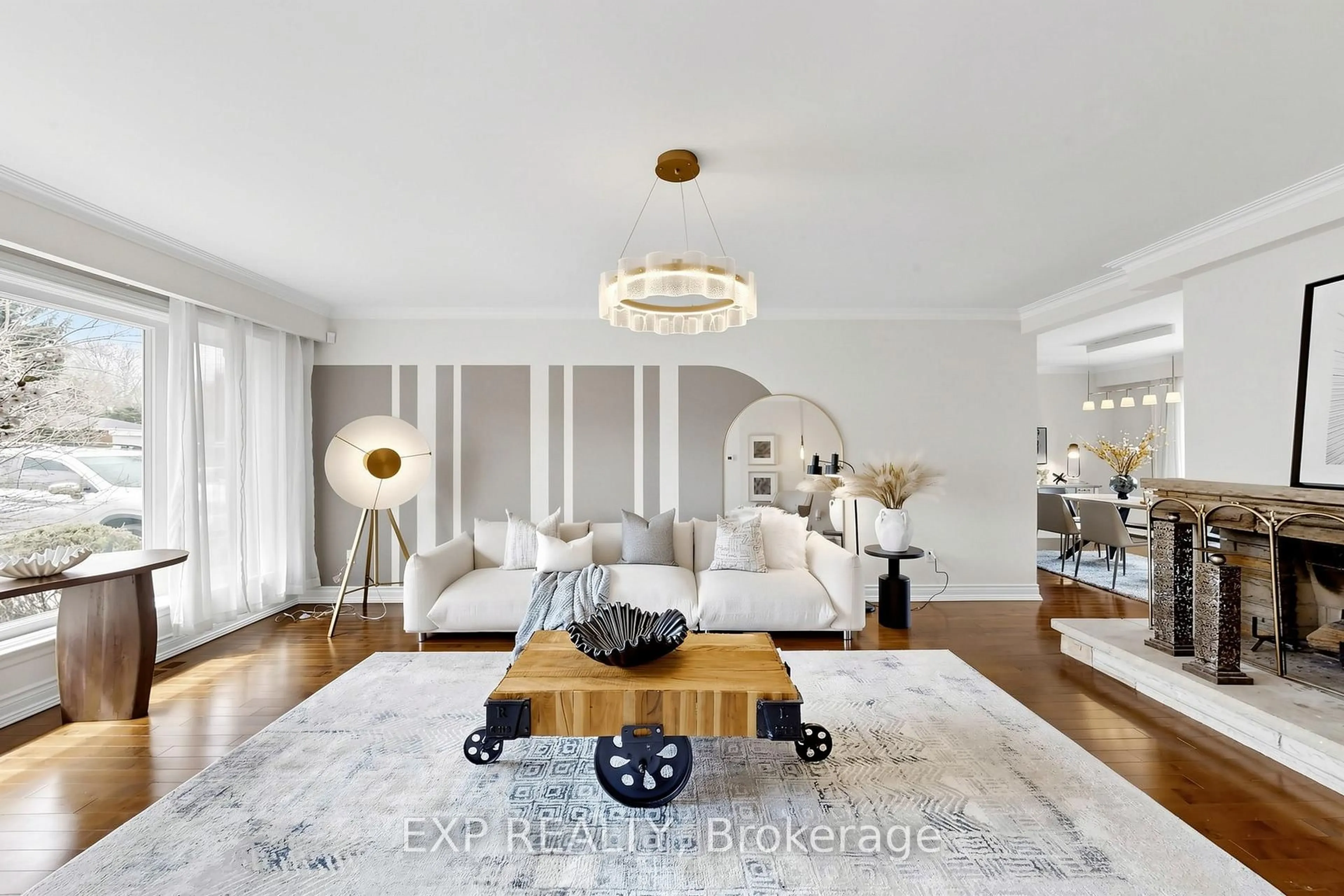 Living room with furniture, unknown for 261 Pinehurst Dr, Oakville Ontario L6J 4X2