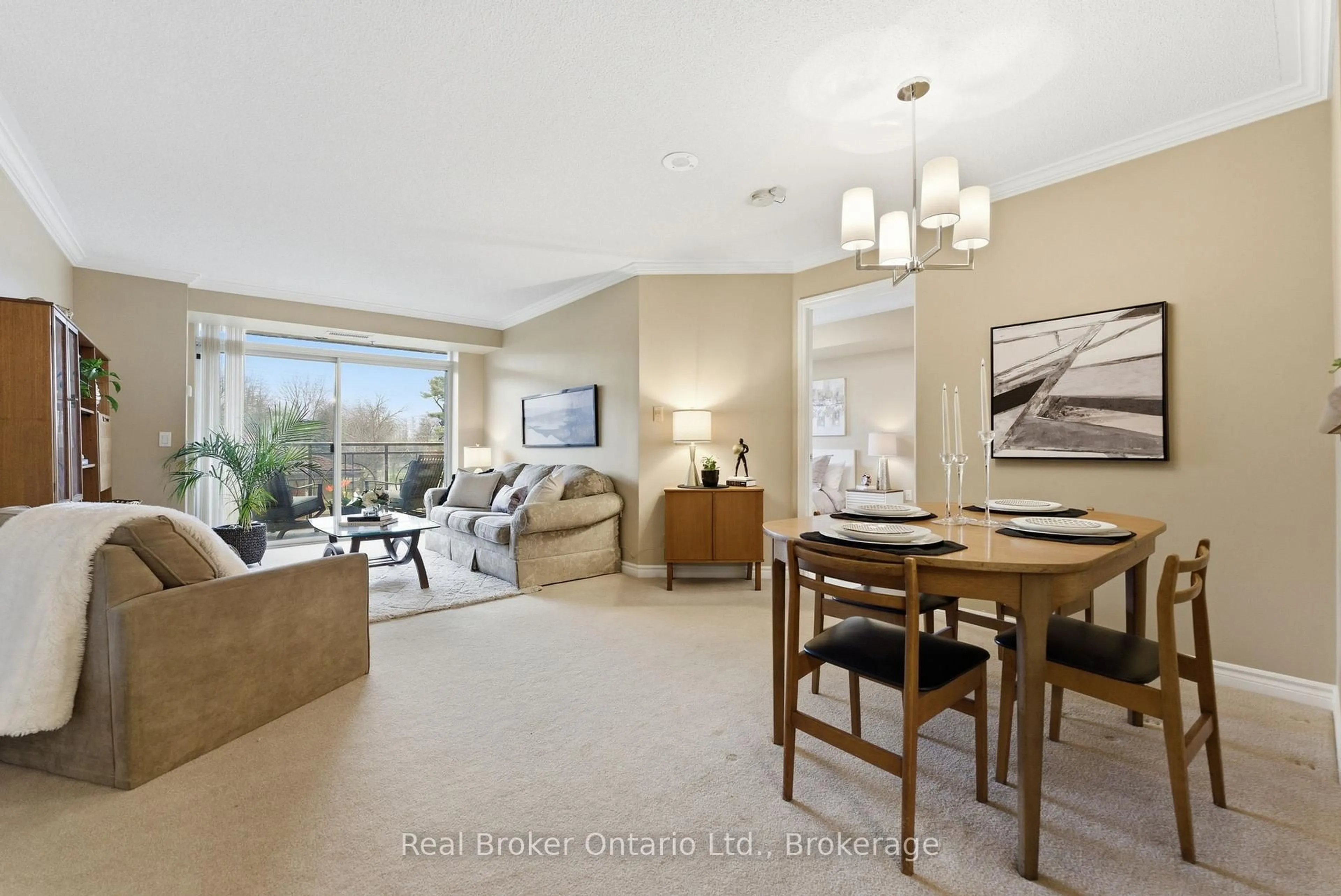 Living room with furniture, unknown for 100 Burloak Dr #1217, Burlington Ontario L7L 6P6