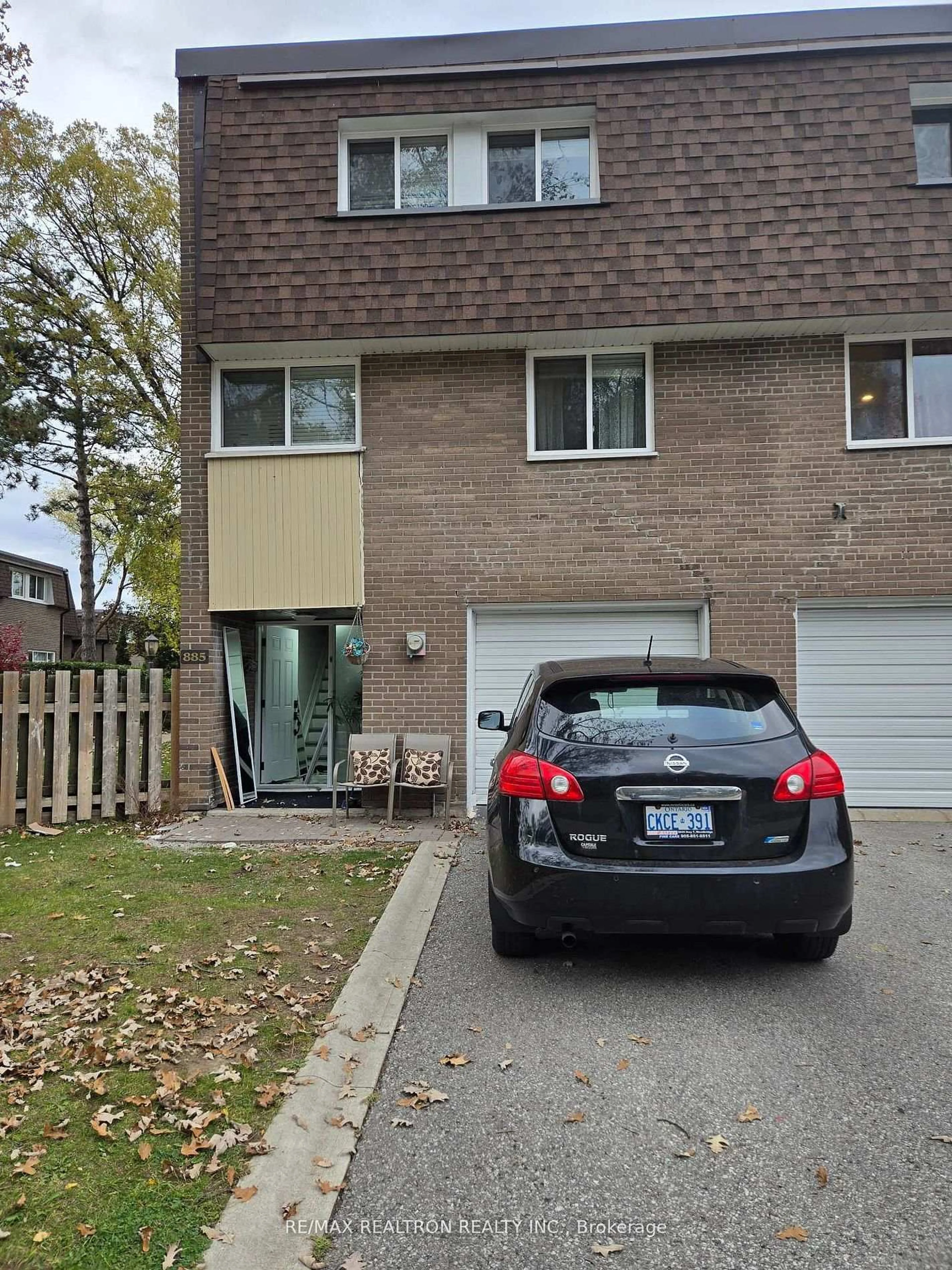 Unknown for 36 Tandridge Cres #885, Toronto Ontario M9W 2P2