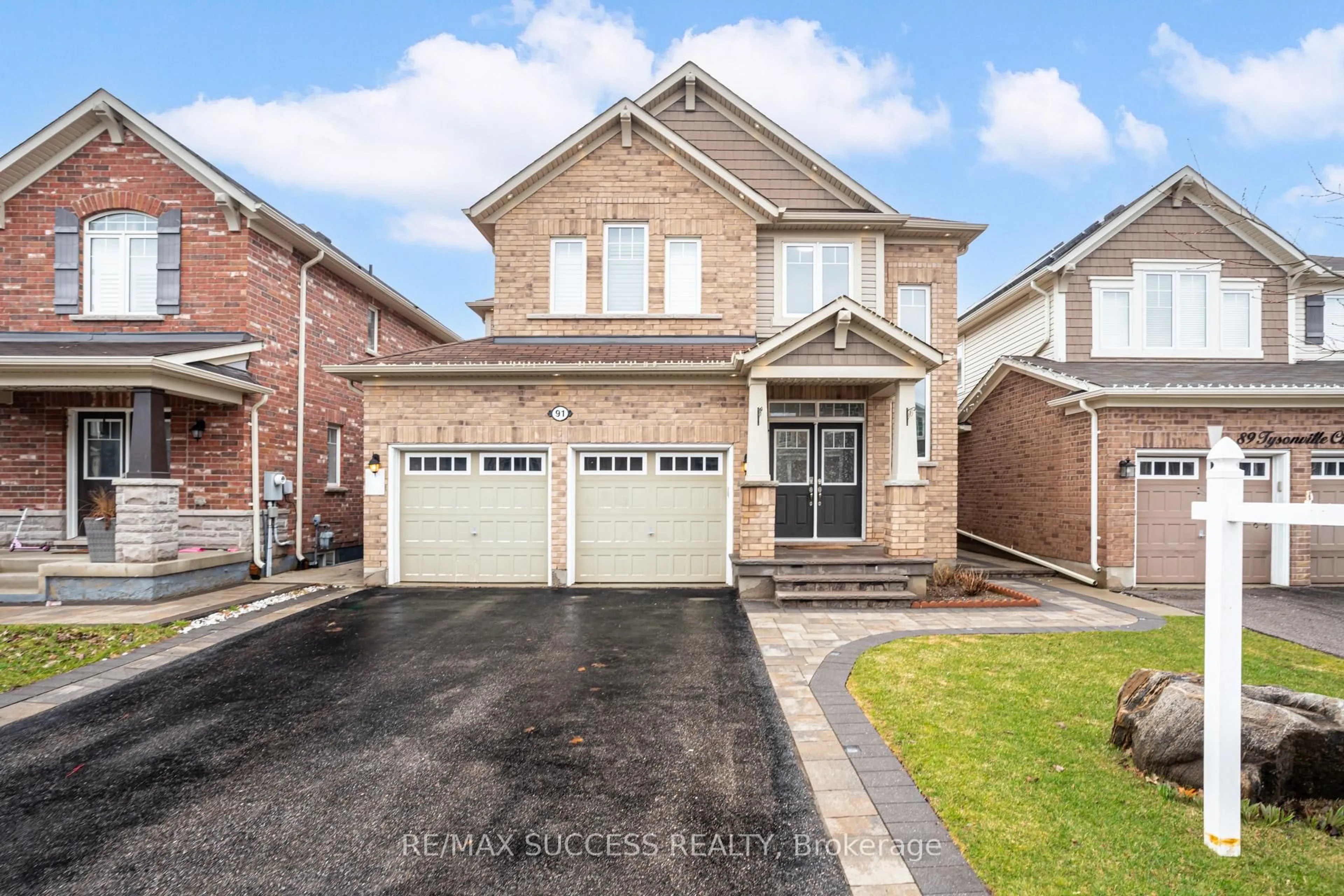 Home with brick exterior material, street for 91 Tysonville Circ, Brampton Ontario L7A 4B2
