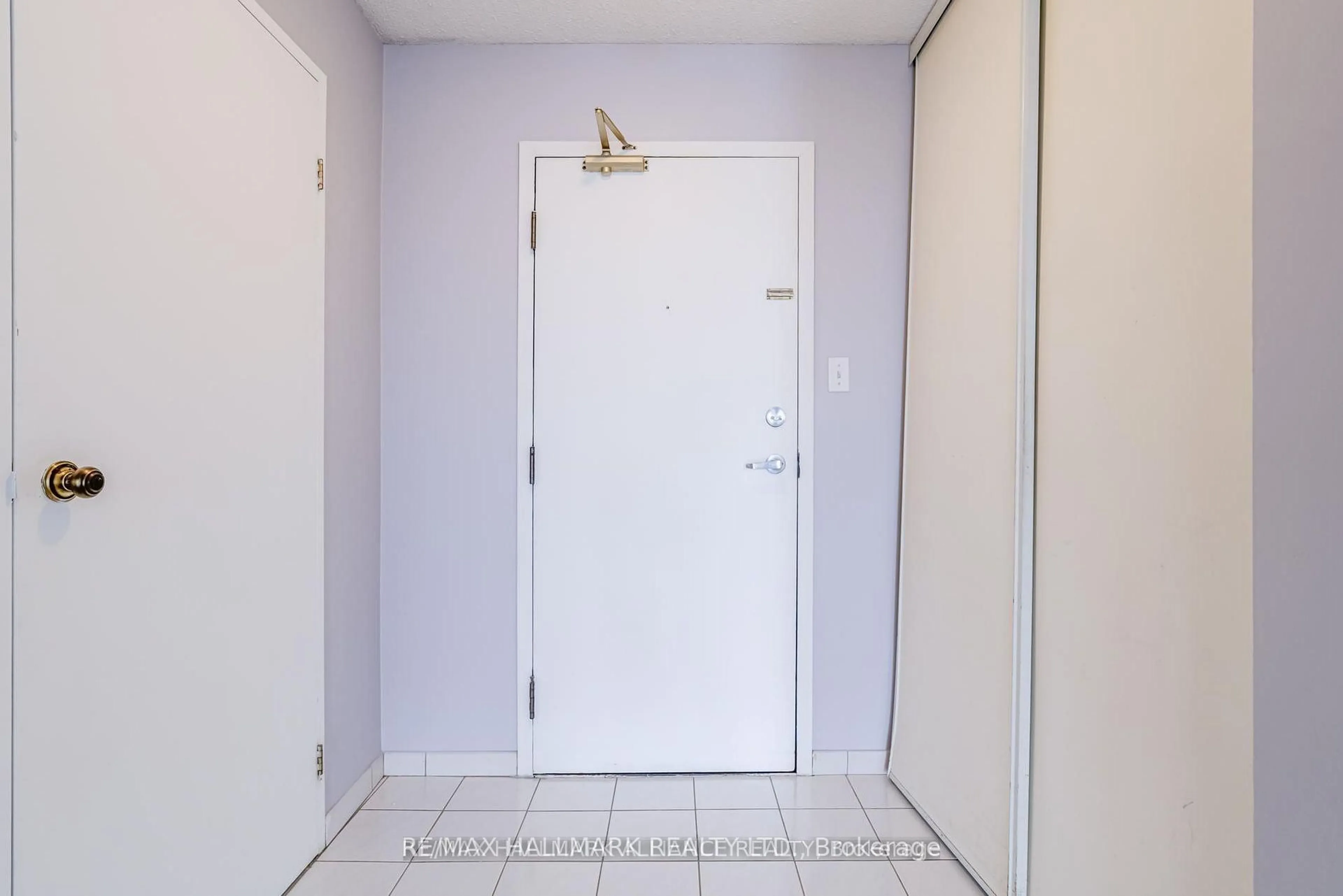 Unknown for 3 Rowntree Rd #707, Toronto Ontario M9V 5G8