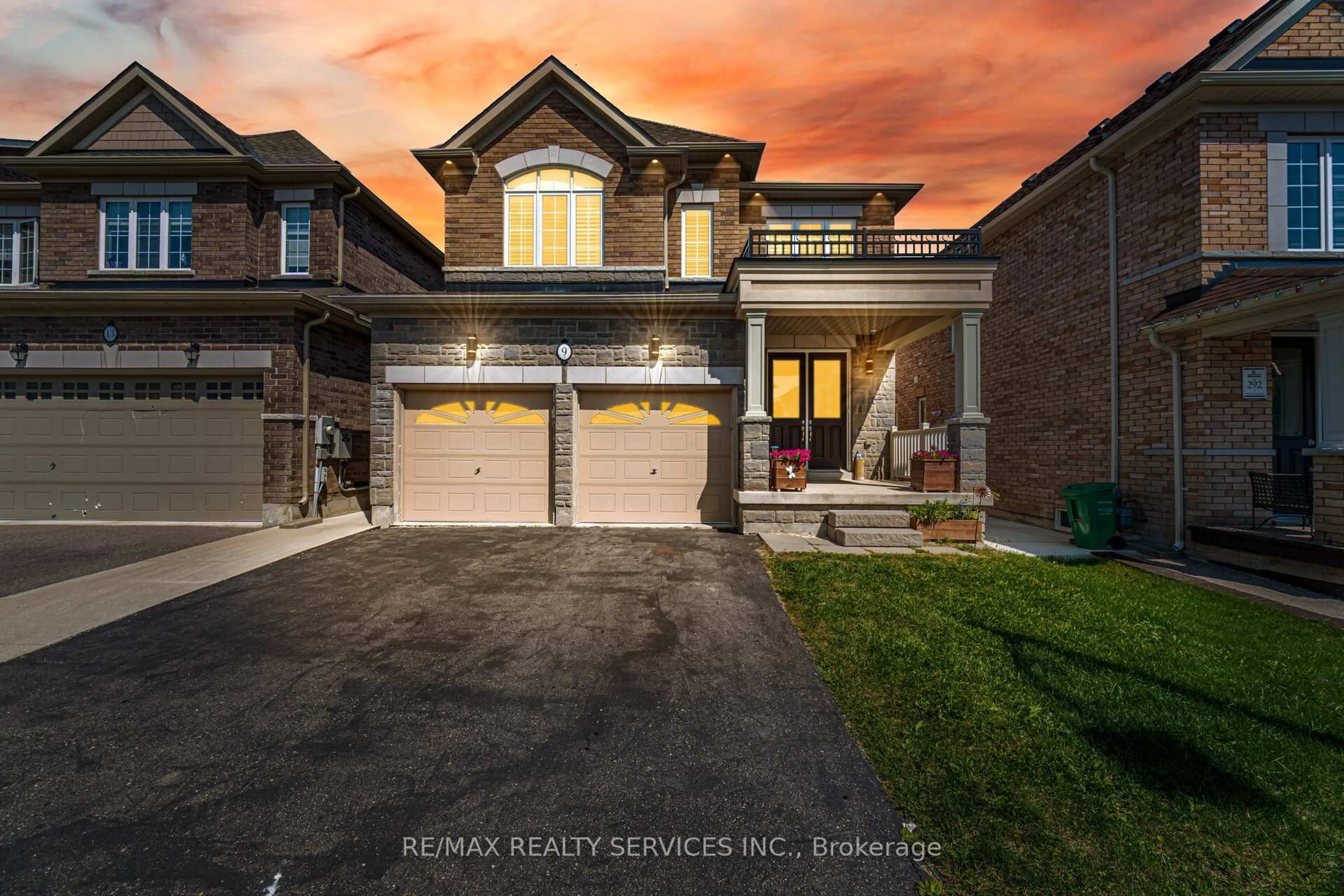 Unknown for 9 Meadowcreek Rd, Caledon Ontario L7C 3Y9