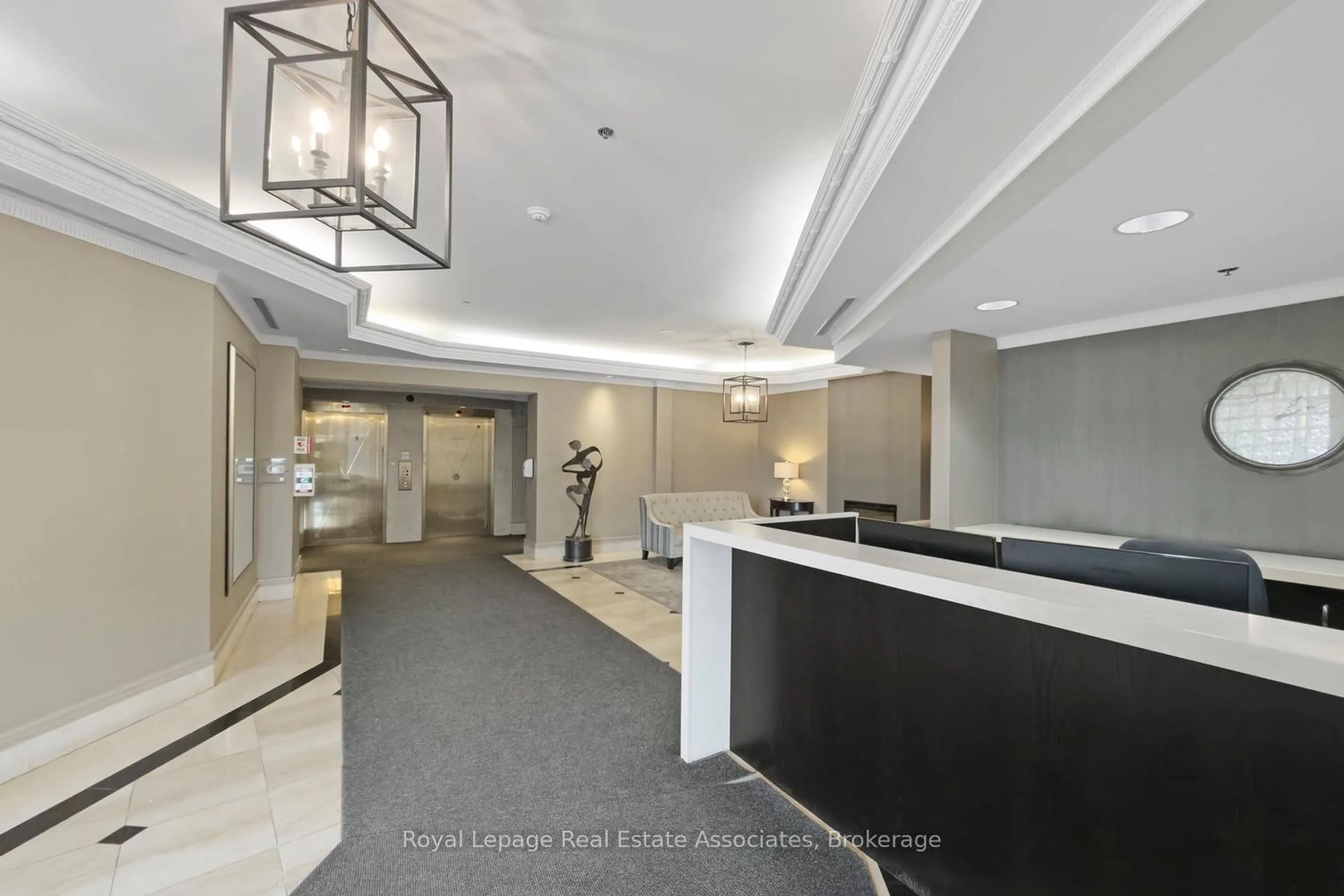 Lobby for 1 Belvedere Crt #503, Brampton Ontario L6V 4M6