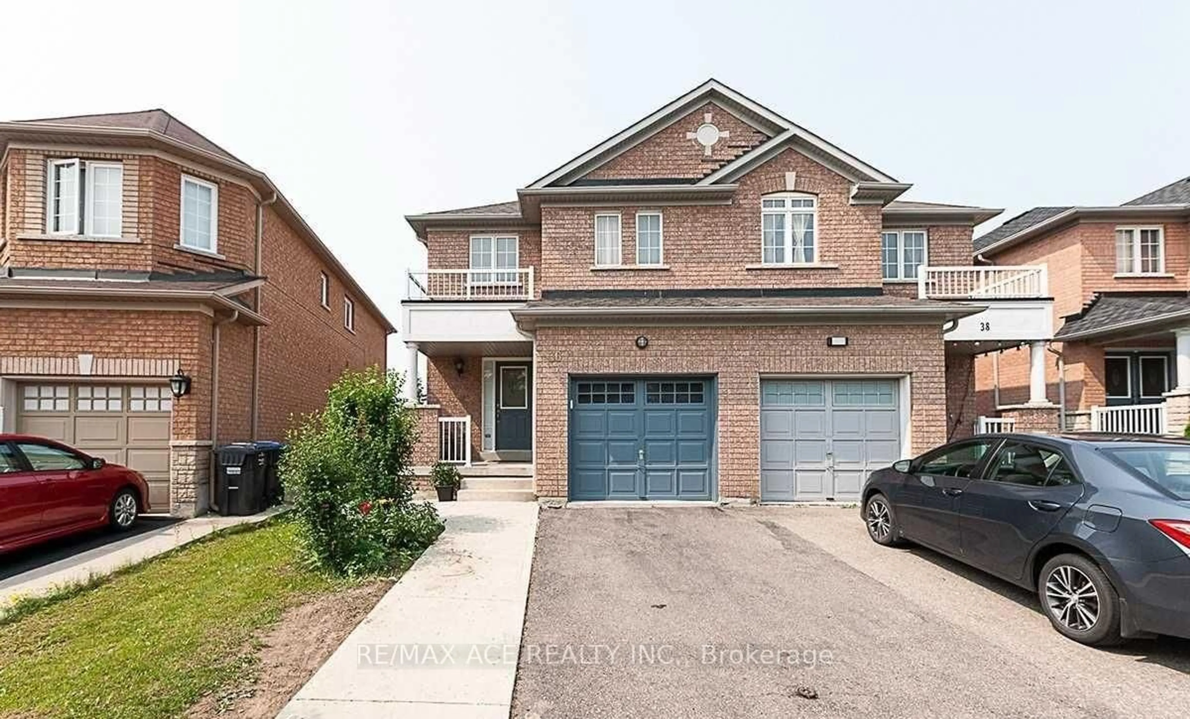 Home with brick exterior material, street for 36 Mauve Dr, Brampton Ontario L6P 2M8