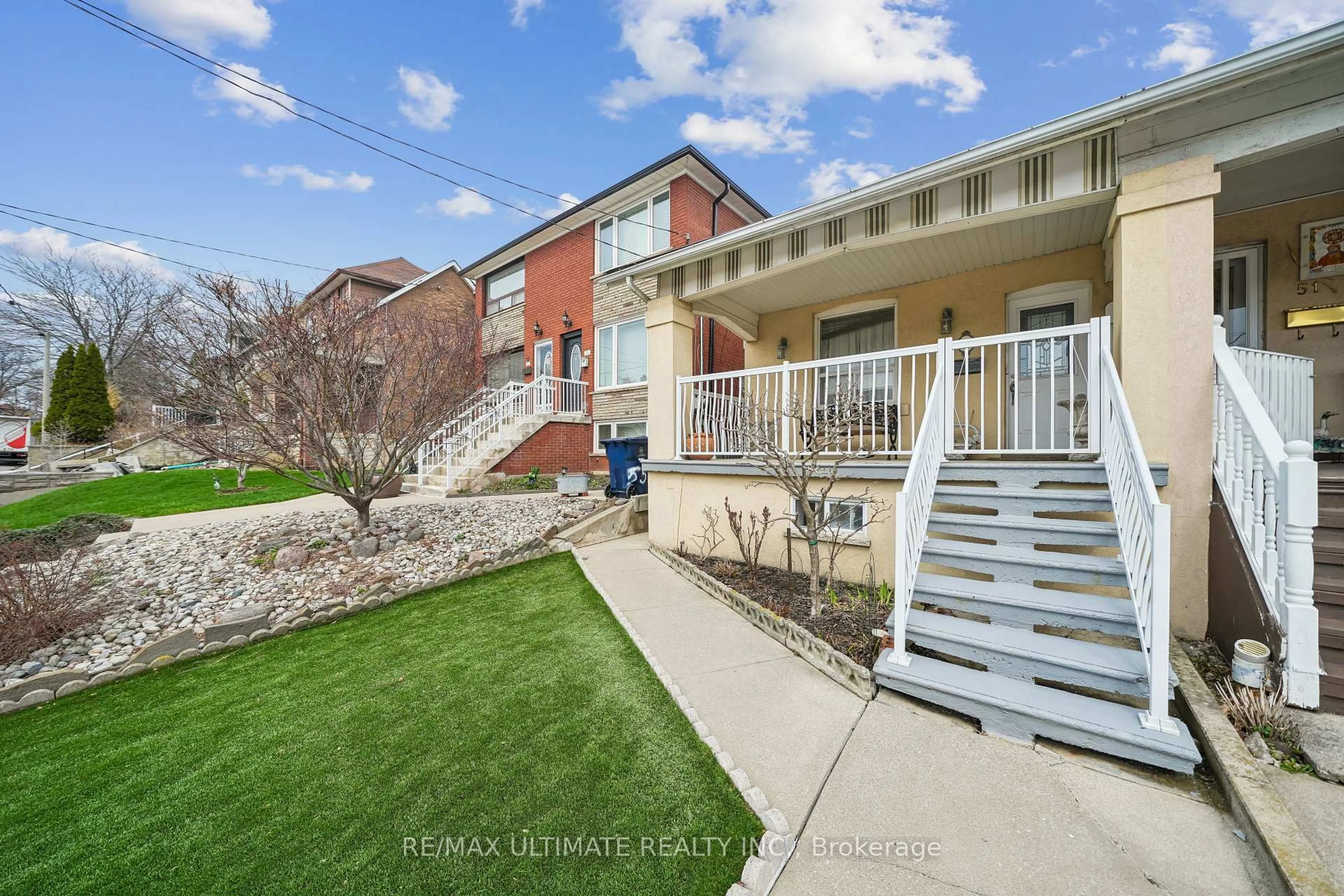 A pic from outside/outdoor area/front of a property/back of a property/a pic from drone, street for 53 Gilbert Ave, Toronto Ontario M6E 4W2