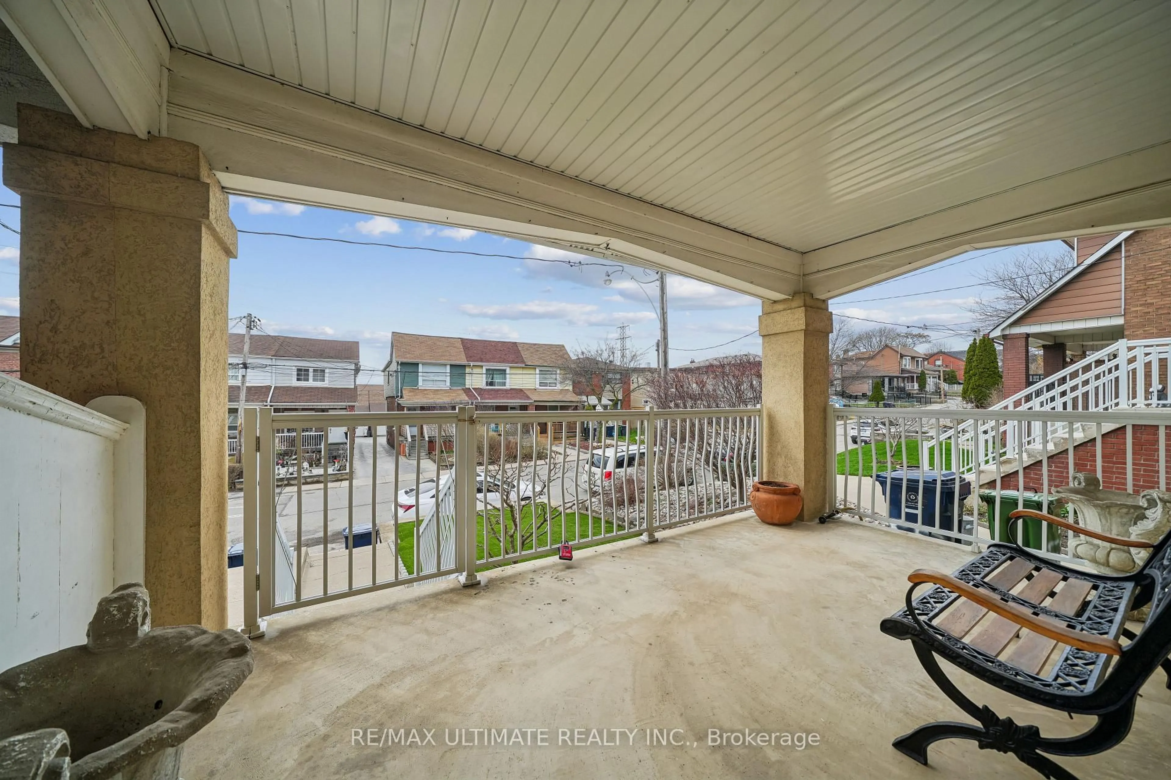 Patio, water/lake/river/ocean view for 53 Gilbert Ave, Toronto Ontario M6E 4W2