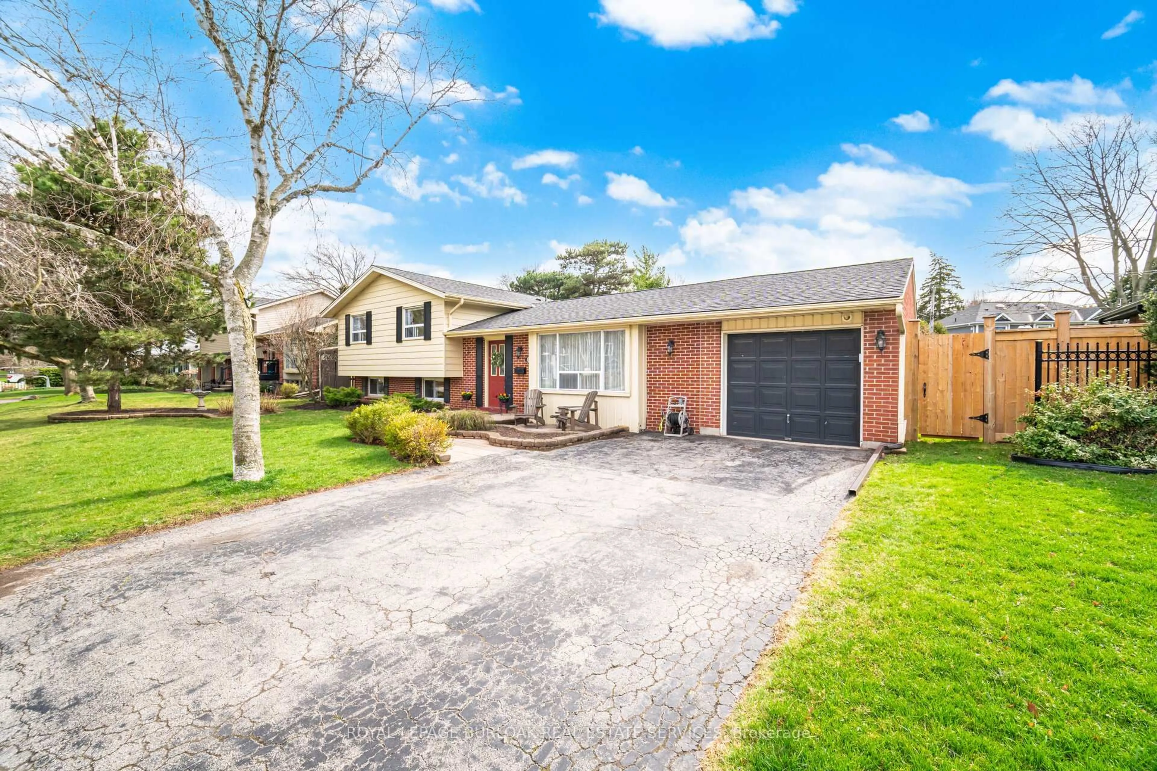 Home with brick exterior material, street for 188 White Pines Dr, Burlington Ontario L7L 4E4