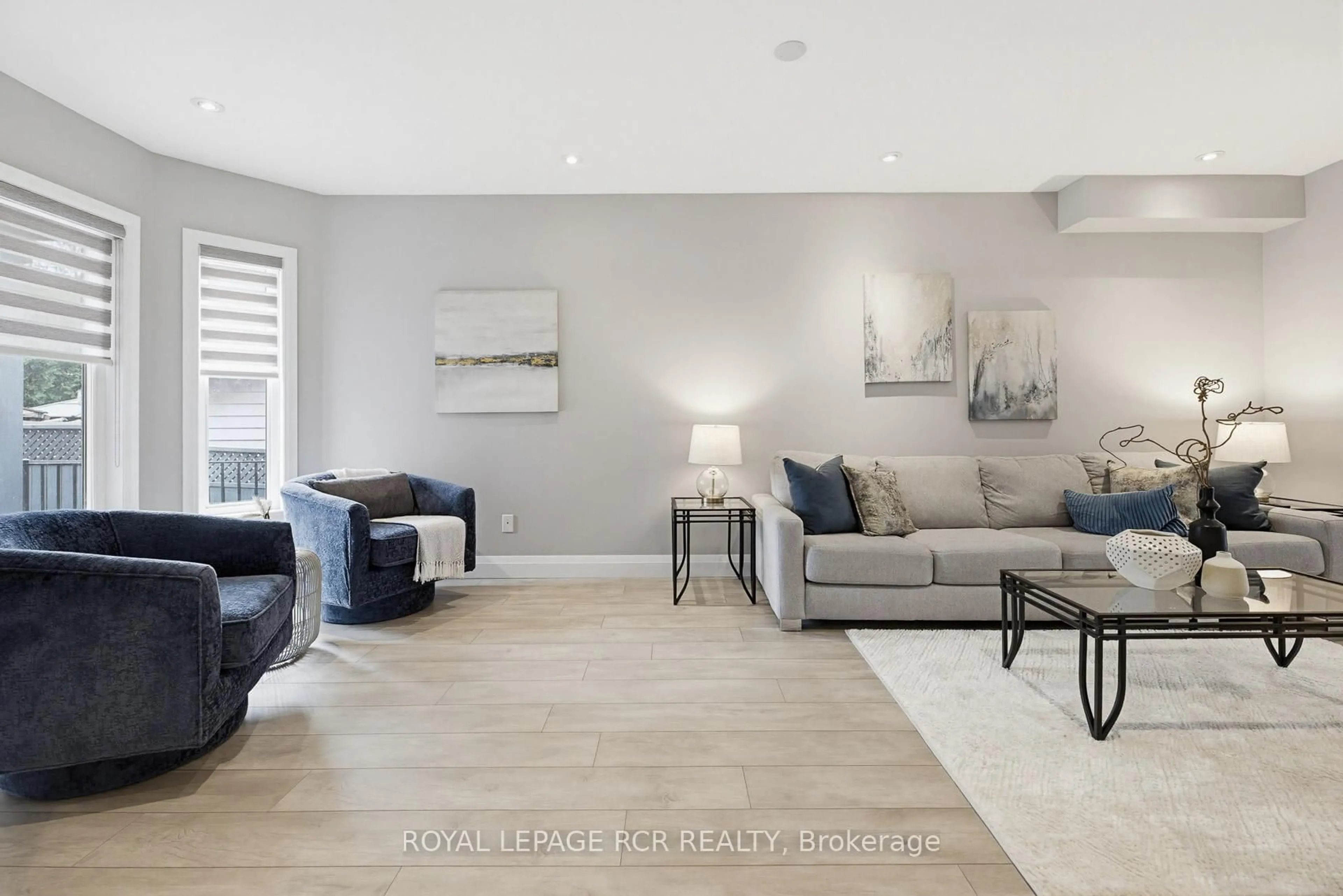 Living room with furniture, unknown for 42 Archbury Circ, Caledon Ontario L7E 2H7